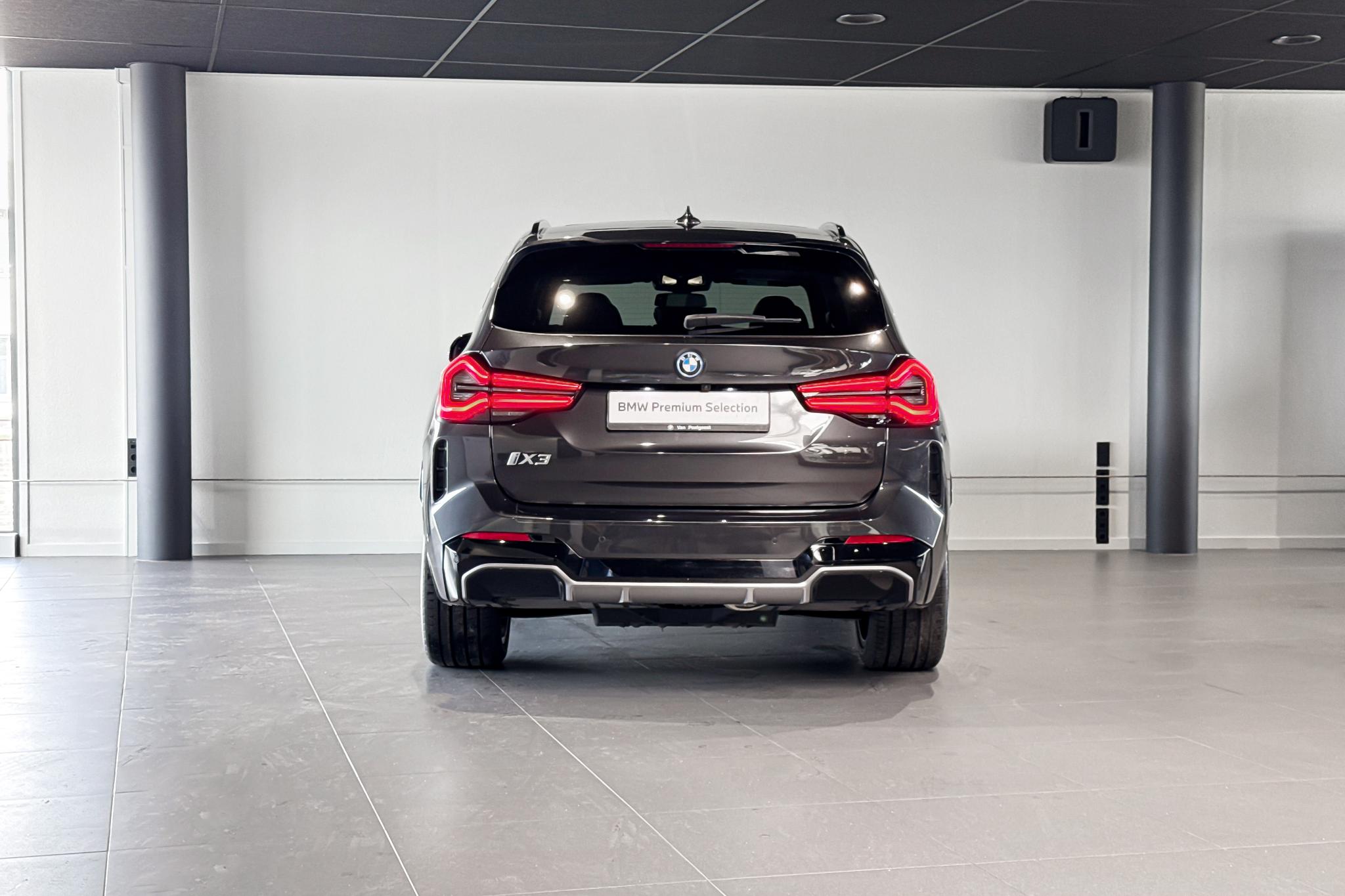 Foto van BMW Ix3
