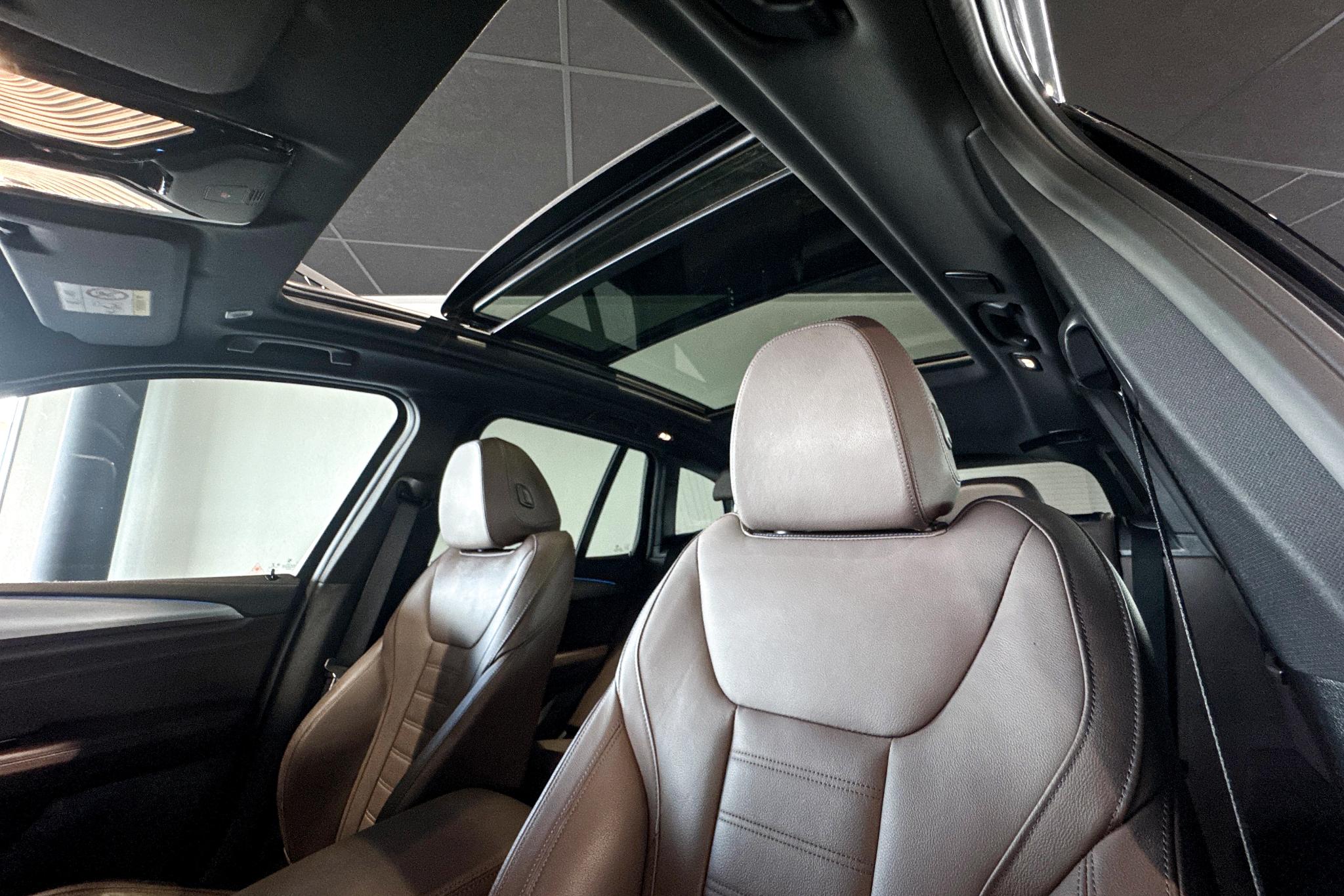 Foto van BMW Ix3