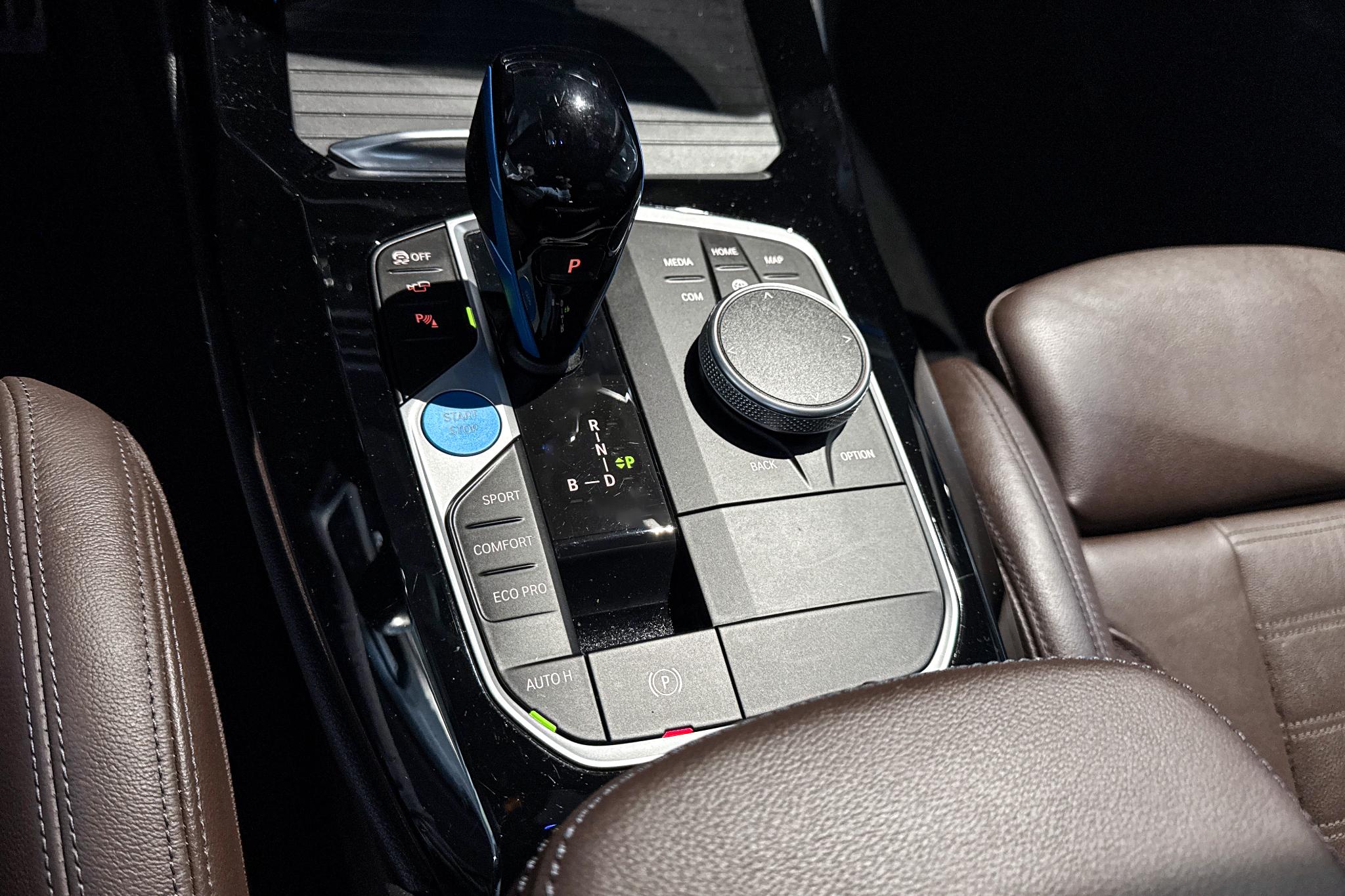 Foto van BMW Ix3
