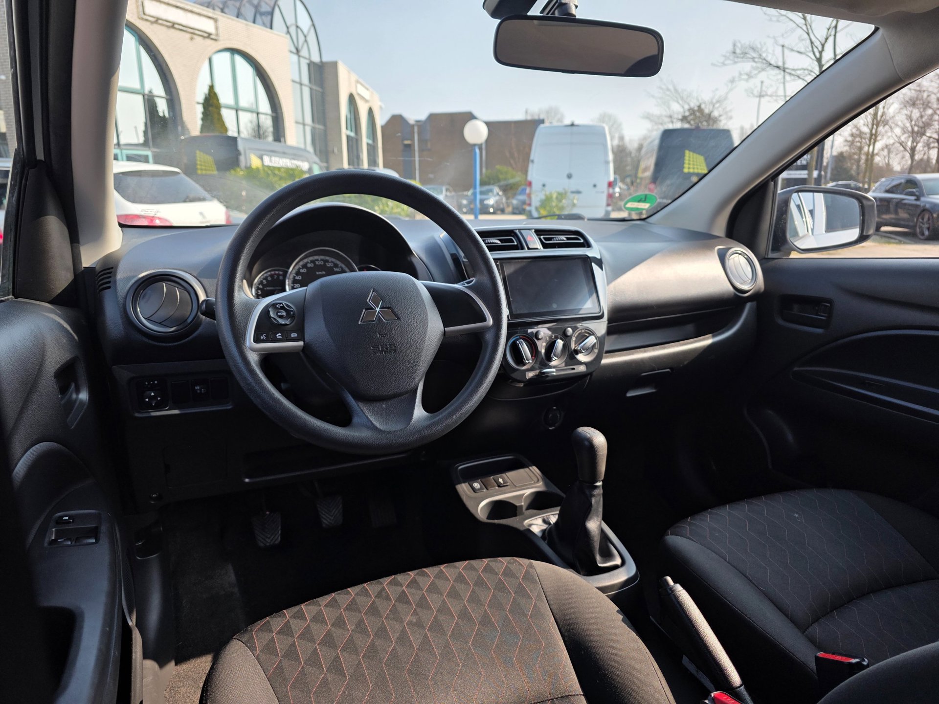 Foto van Mitsubishi Space Star