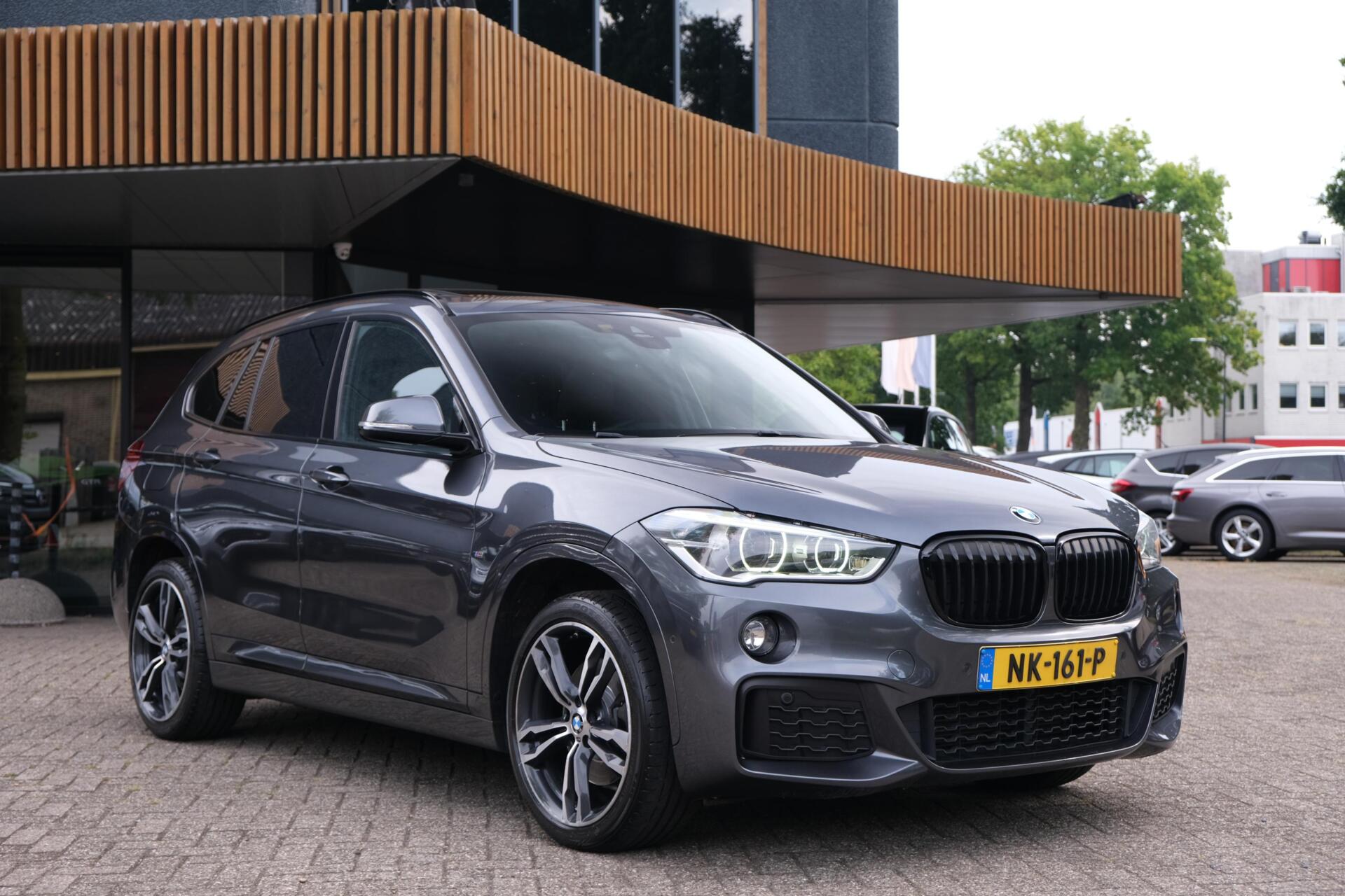 Foto van BMW X1 Sdrive20i