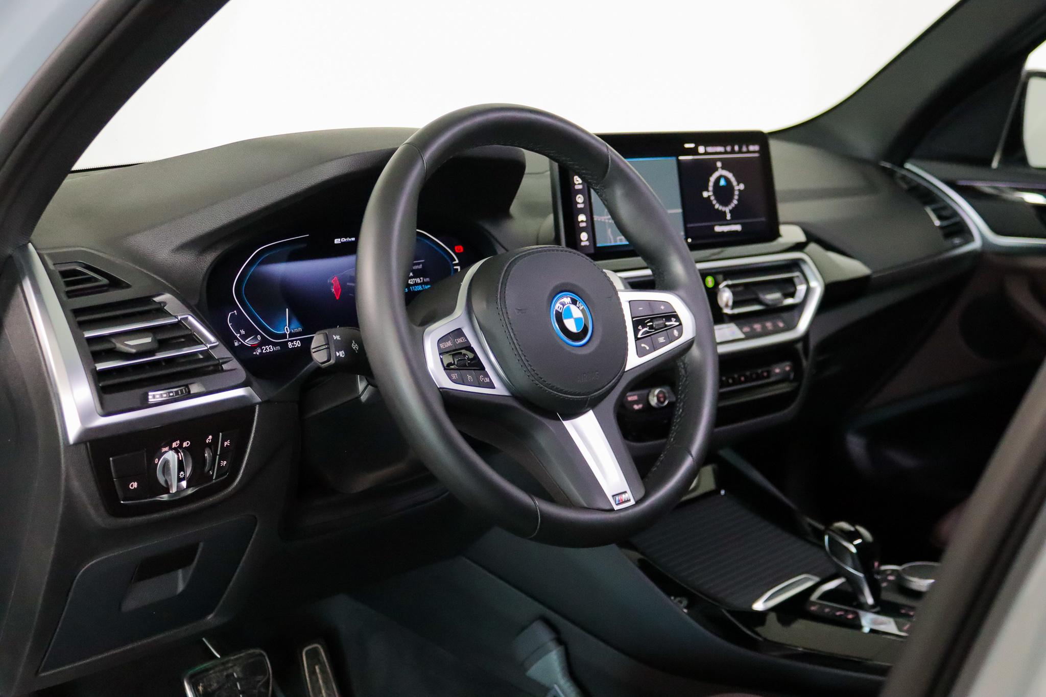 Foto van BMW X3 Xdrive30e