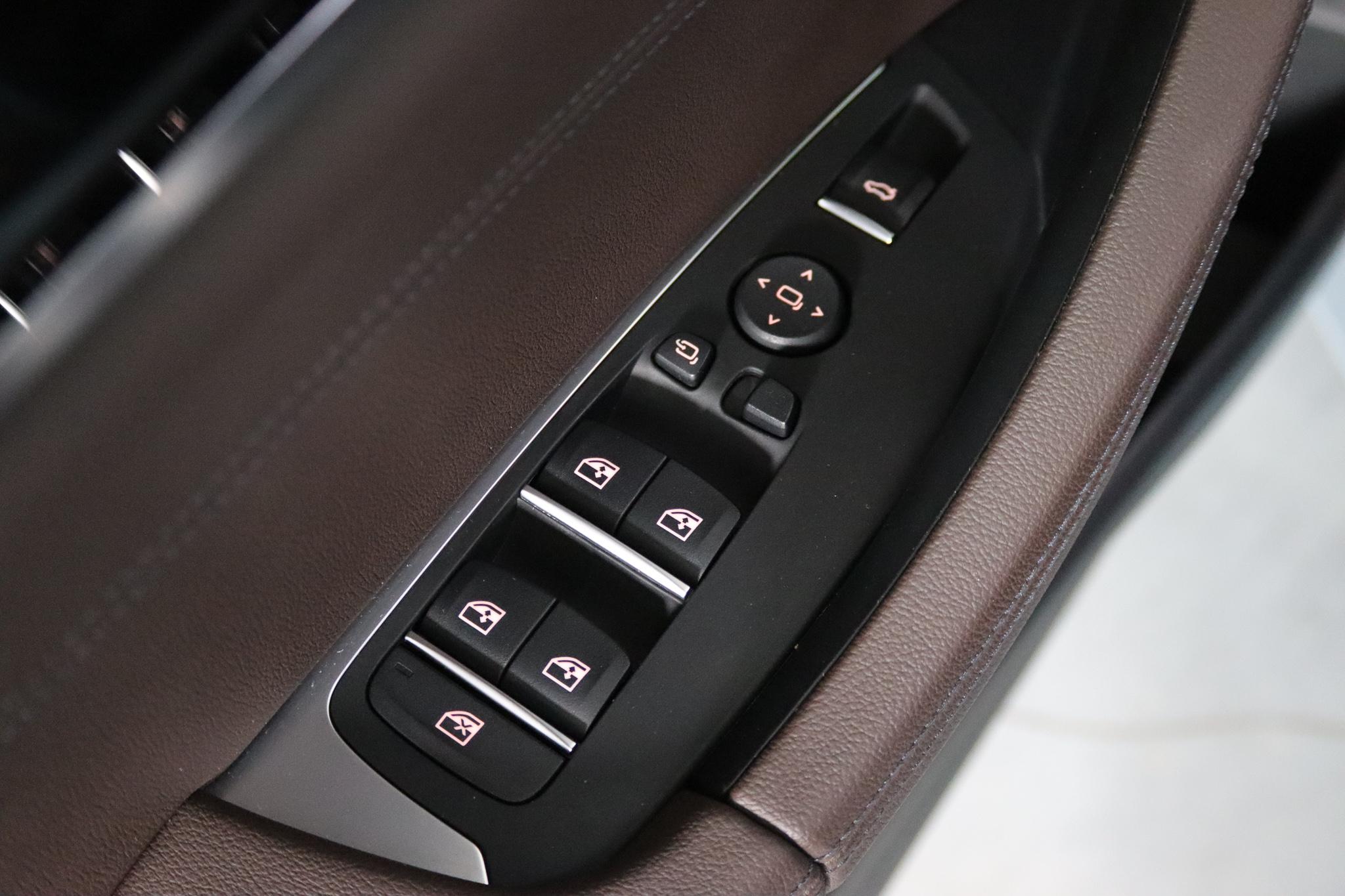 Foto van BMW X3 Xdrive30e