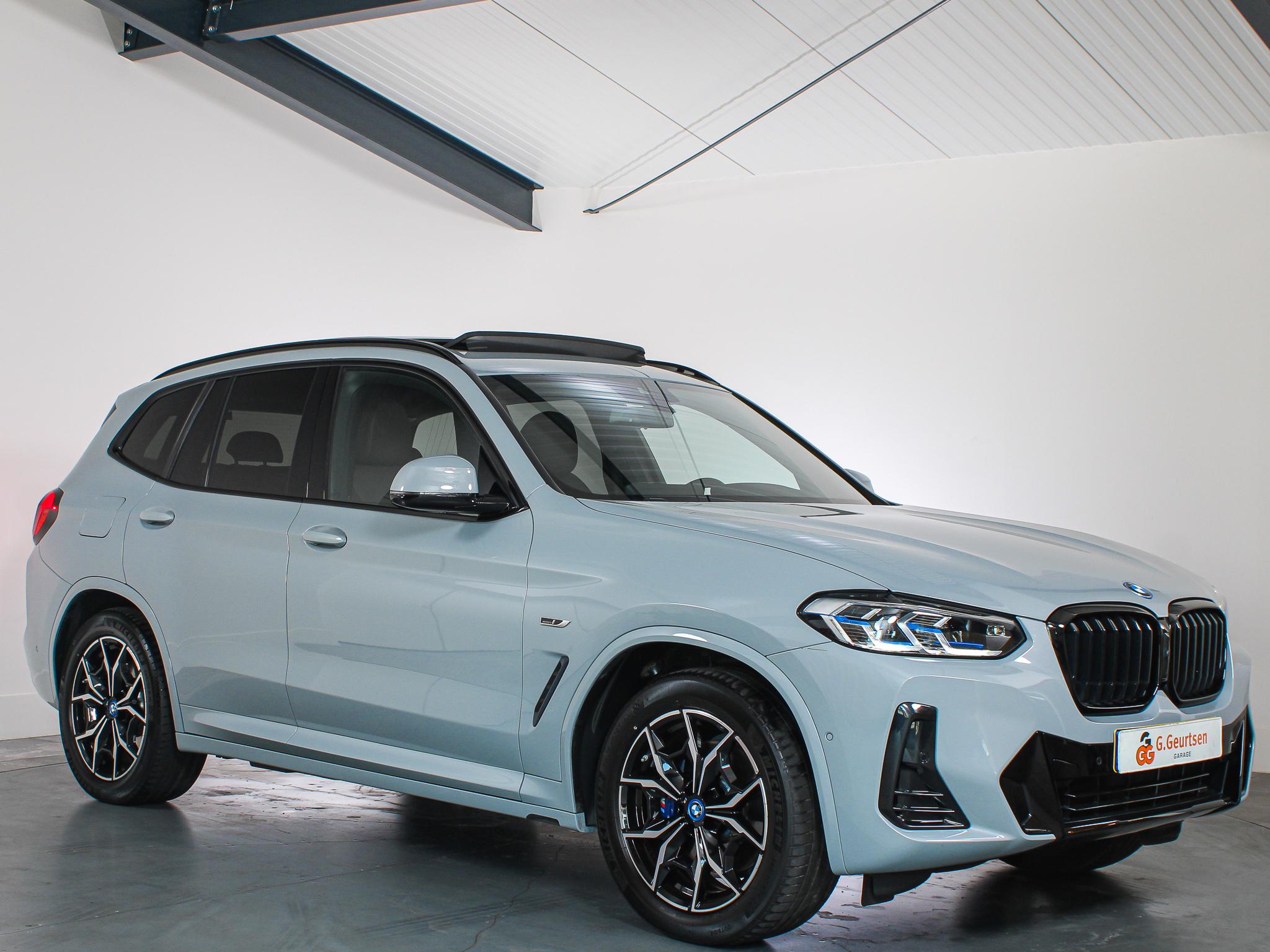 Foto van BMW X3 Xdrive30e