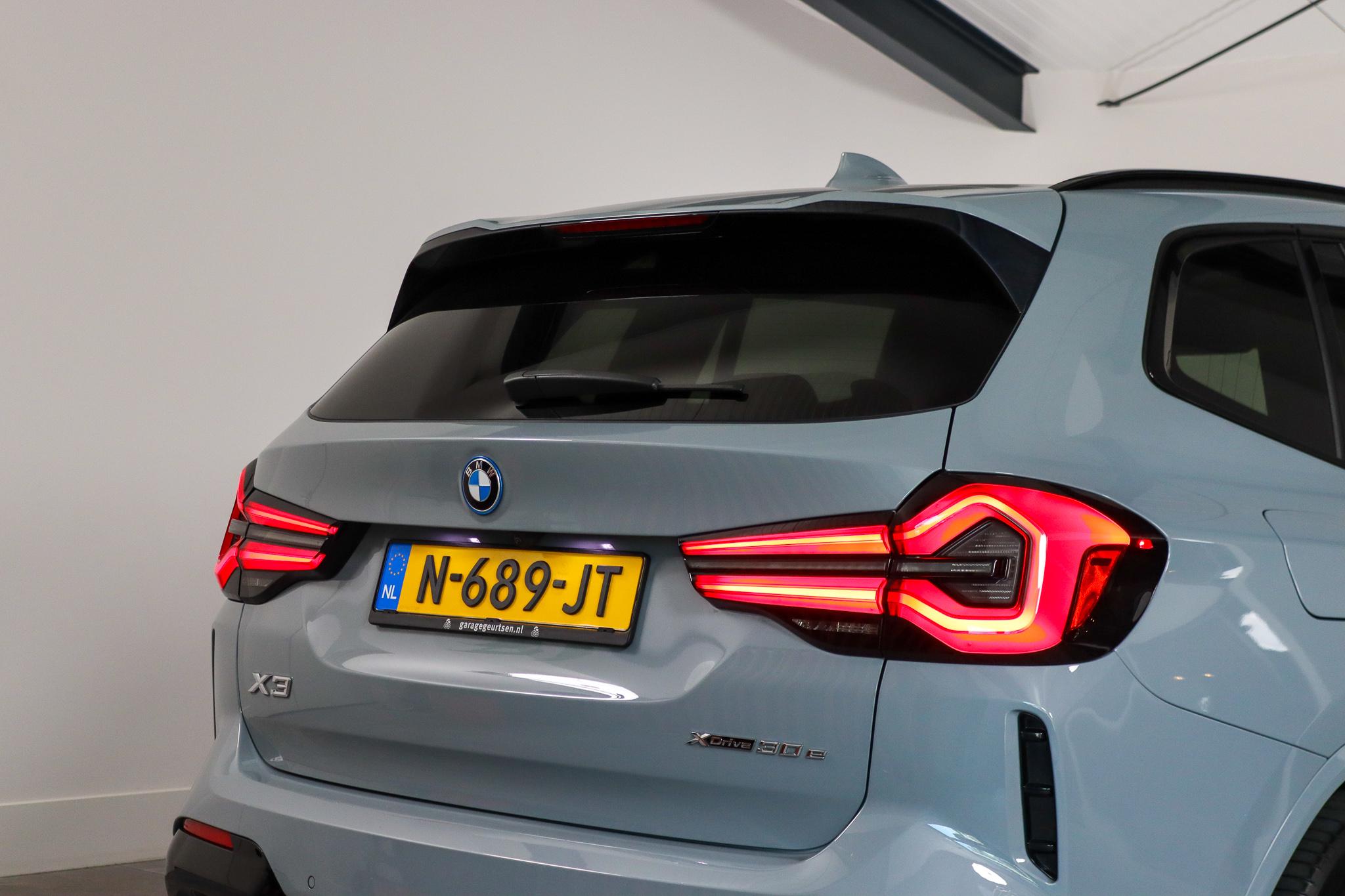 Foto van BMW X3 Xdrive30e