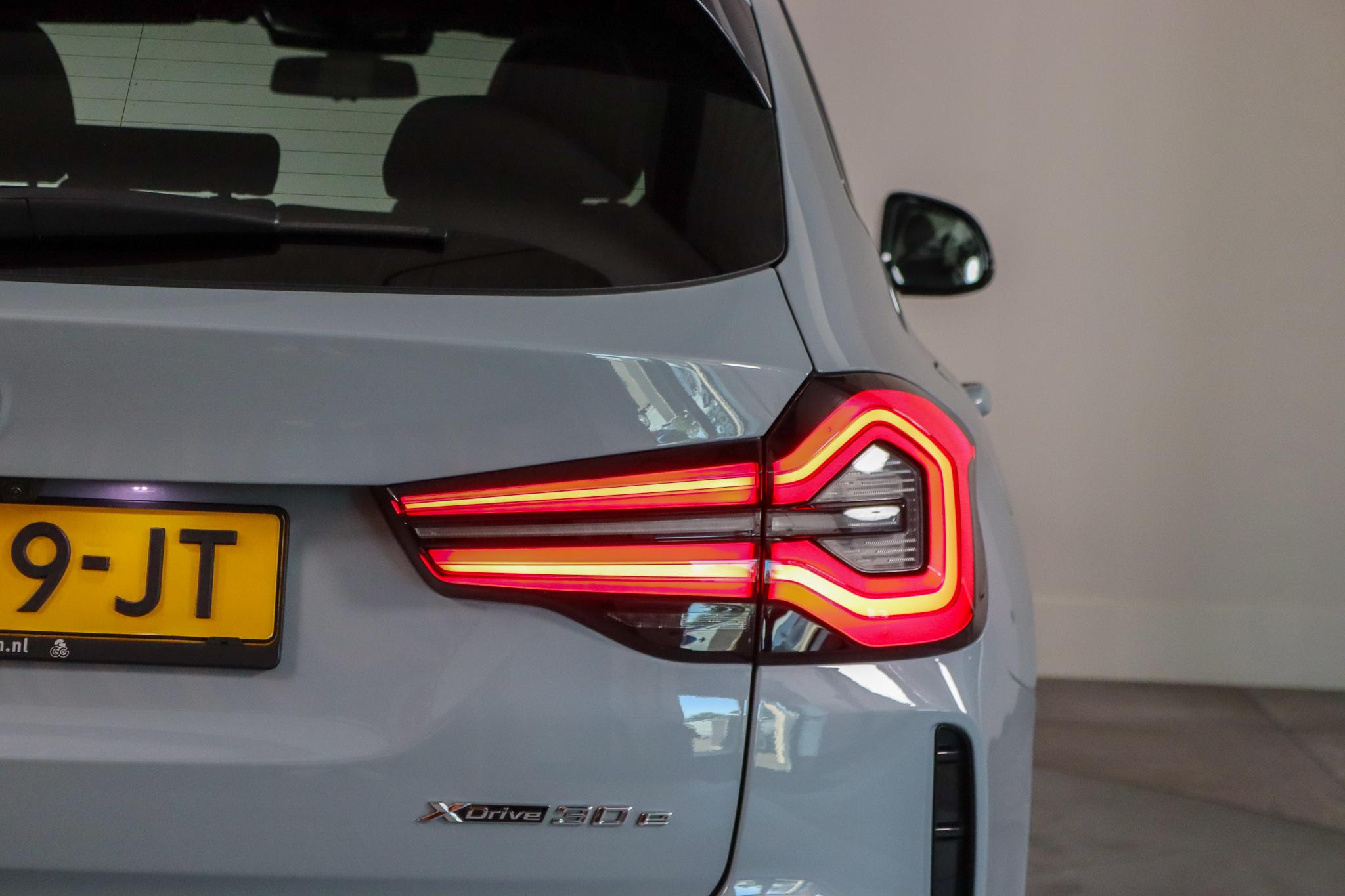 Foto van BMW X3 Xdrive30e