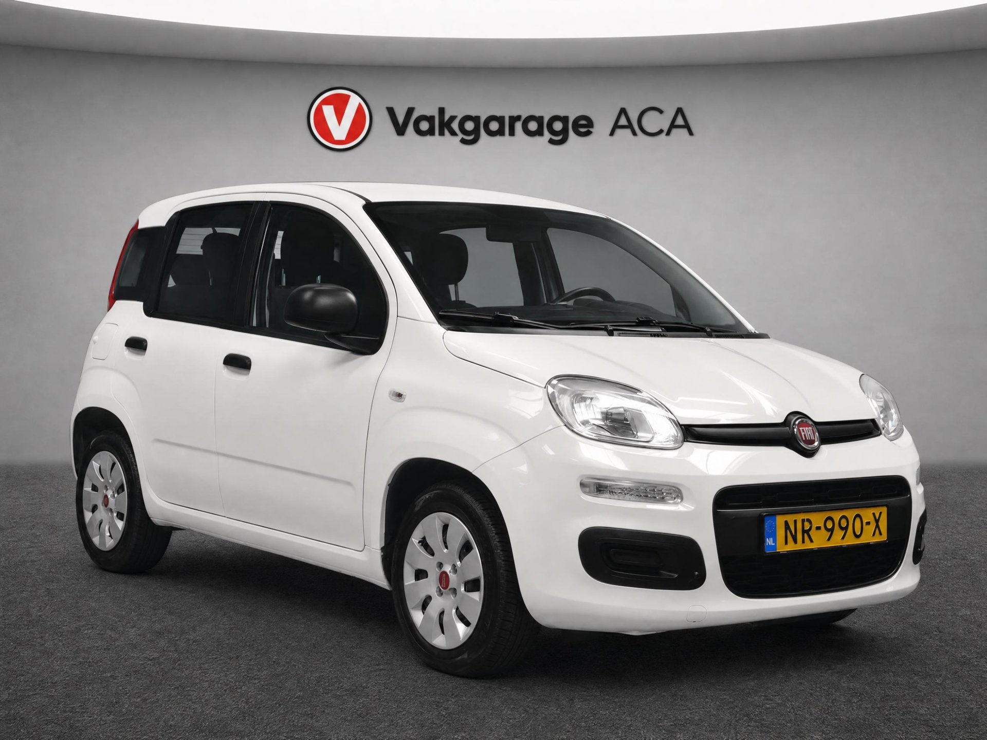 Fiat Panda 0.9 TwinAir Popstar // AIRCO // ELECTRISCH PAKKET // 129.000 km // 2017 - voorkant