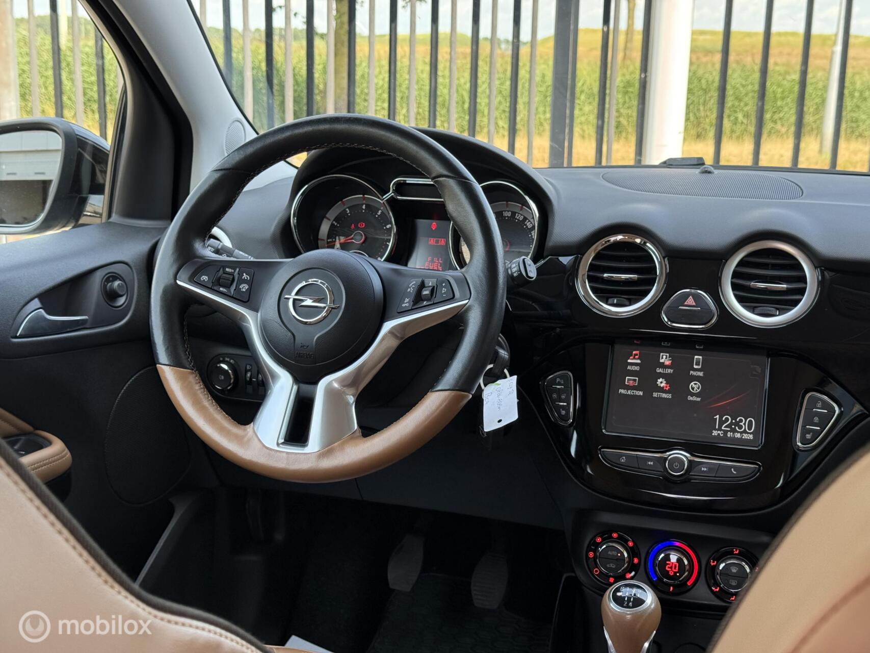 Foto van Opel Adam