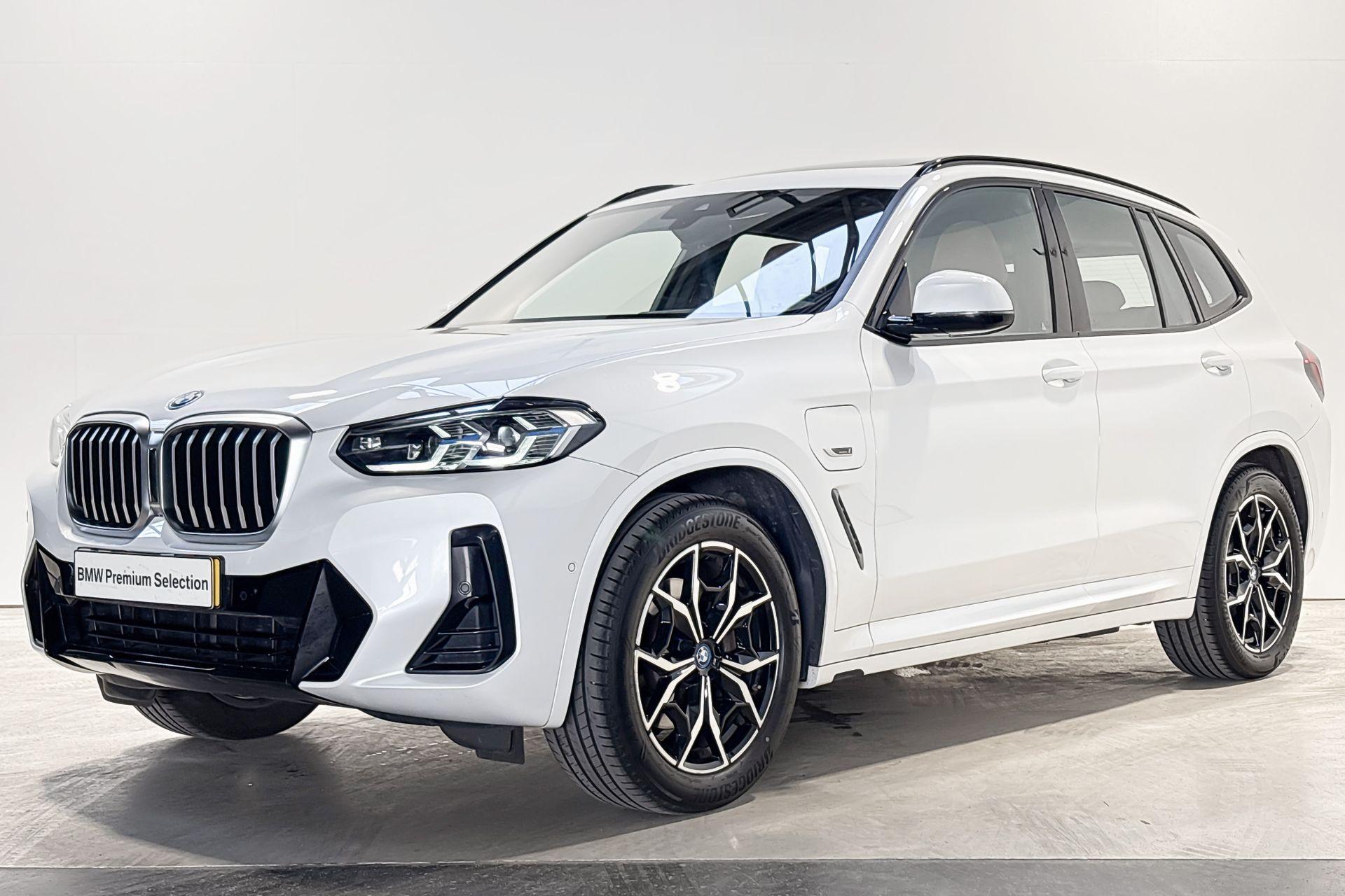Foto van BMW X3 Xdrive30e