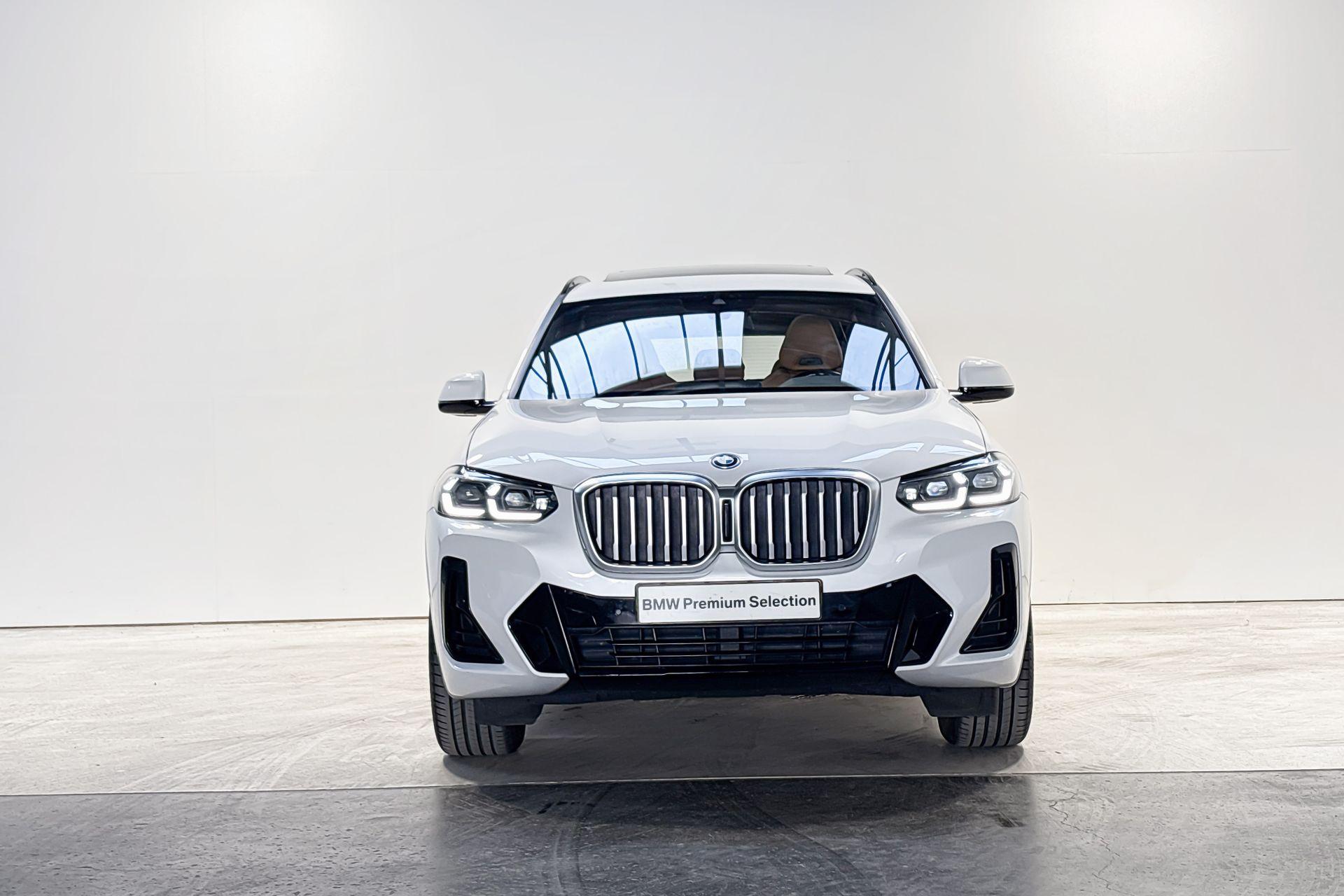 Foto van BMW X3 Xdrive30e