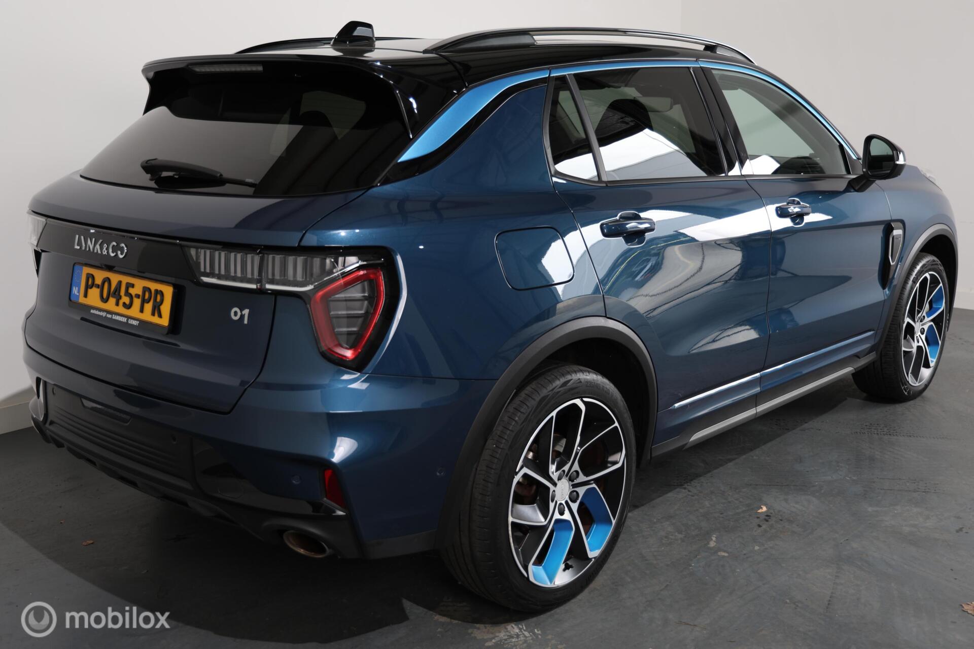 Foto van Lynk&co LYNK & Co 01