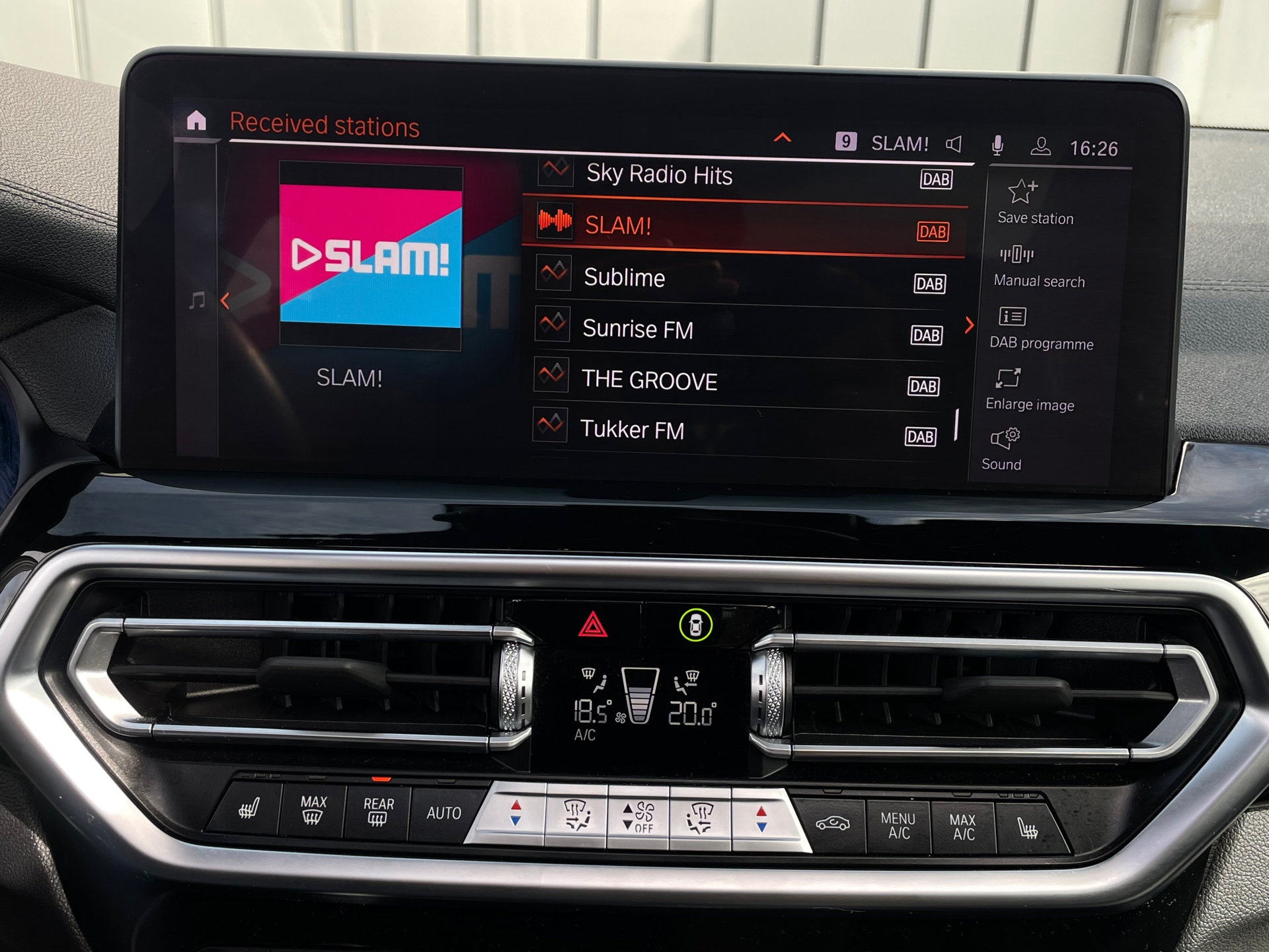 Foto van BMW Ix3