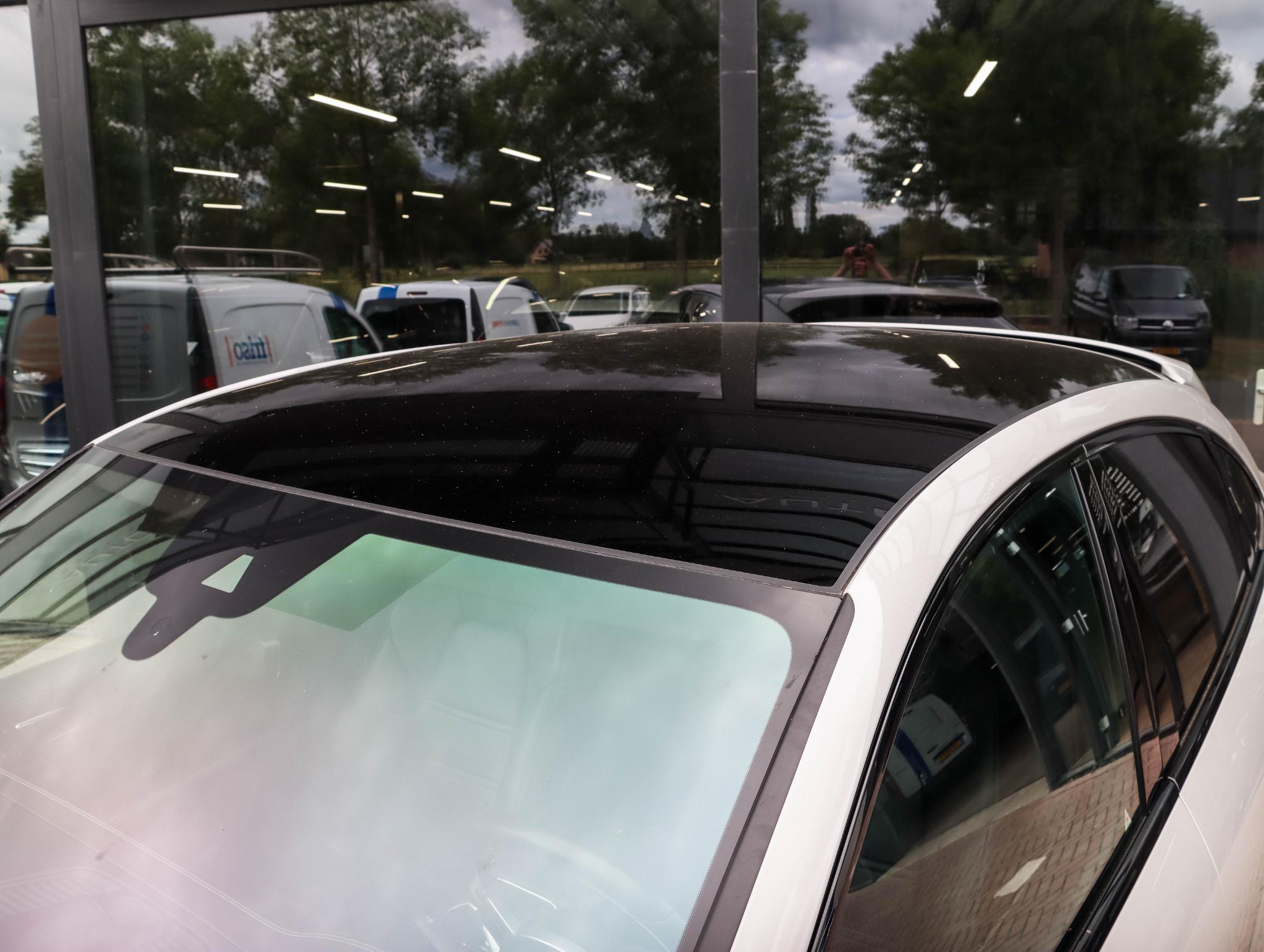 Foto van Porsche Cayenne E-hybrid