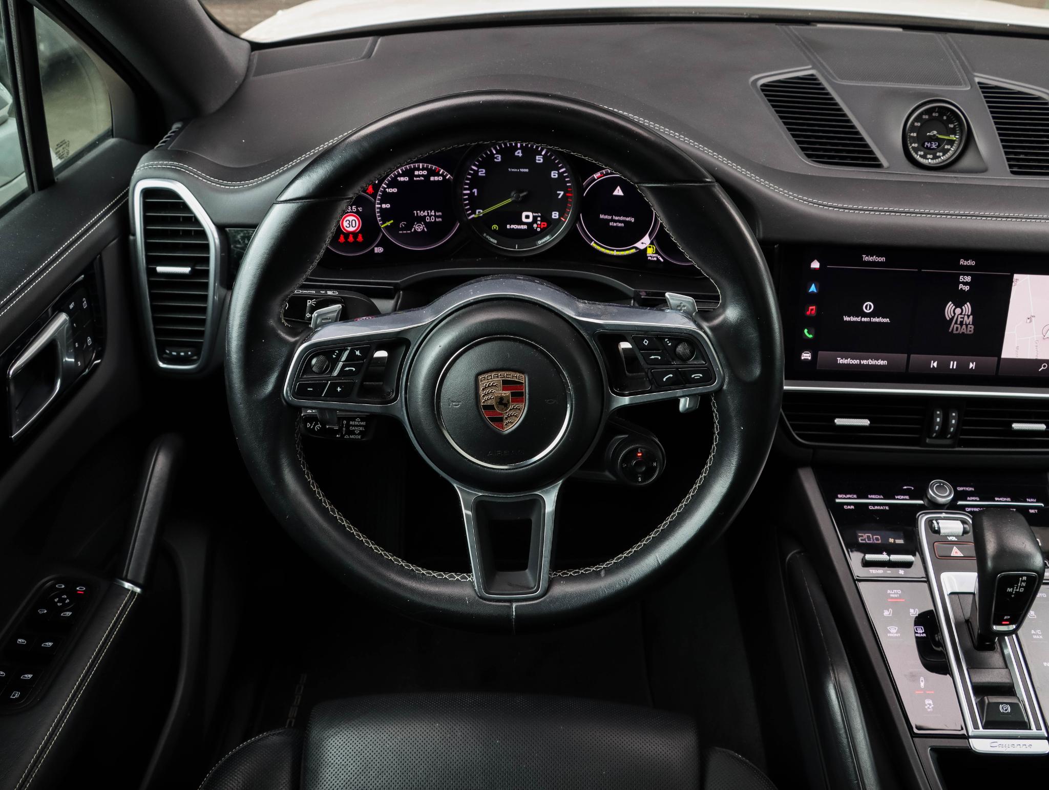 Foto van Porsche Cayenne E-hybrid