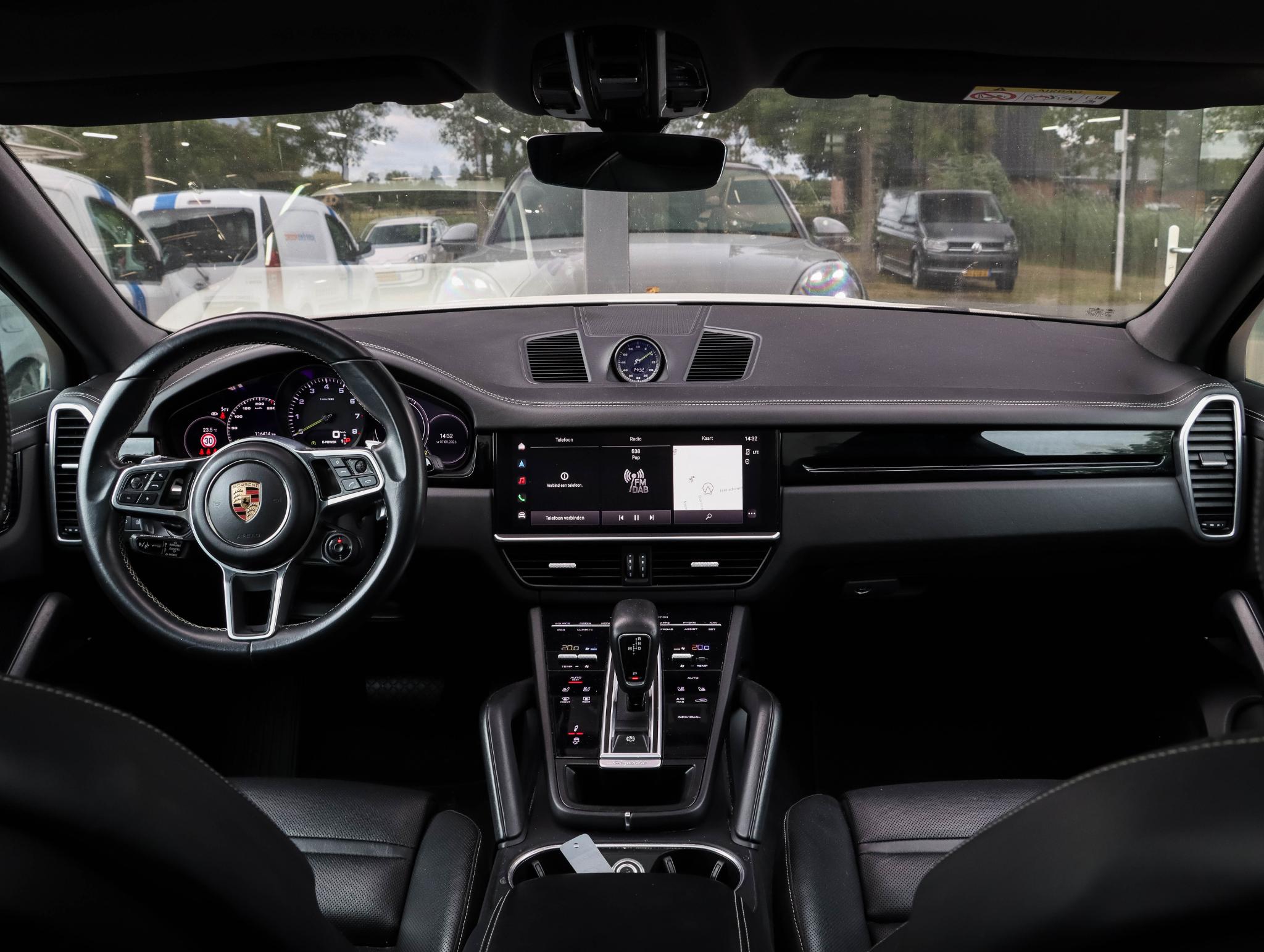 Foto van Porsche Cayenne E-hybrid