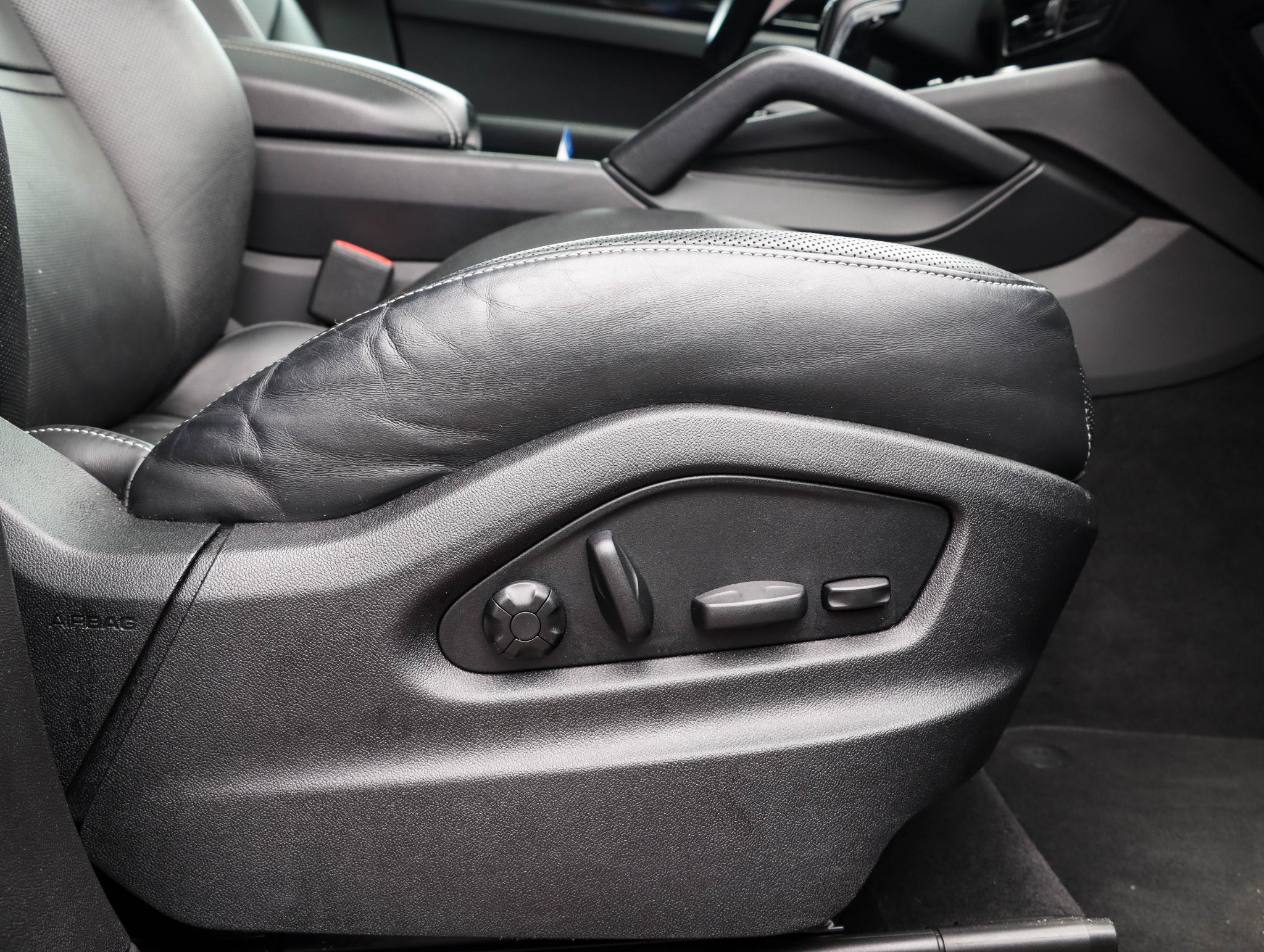 Foto van Porsche Cayenne E-hybrid