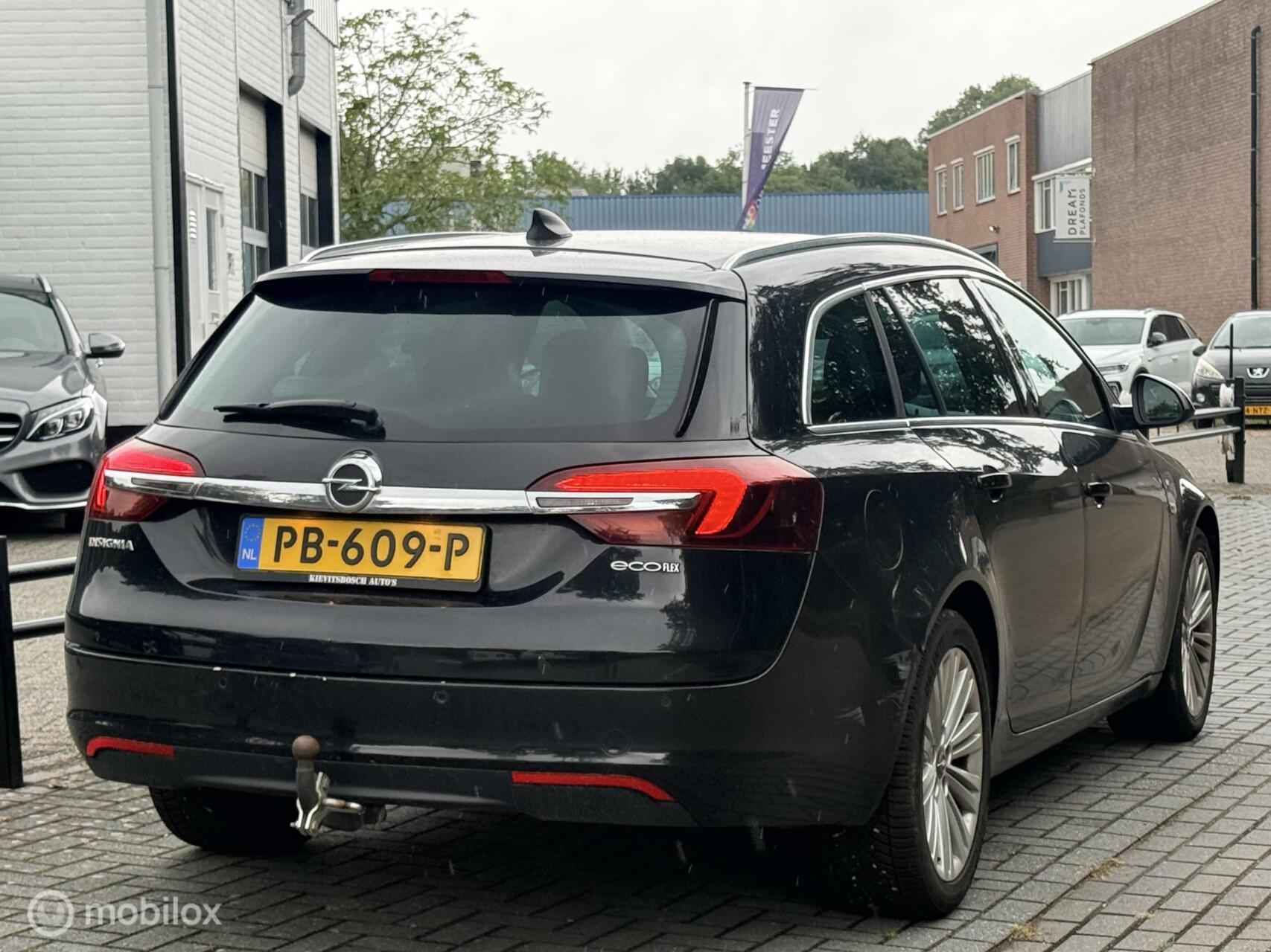 Foto van Opel Insignia Sports Tourer SW