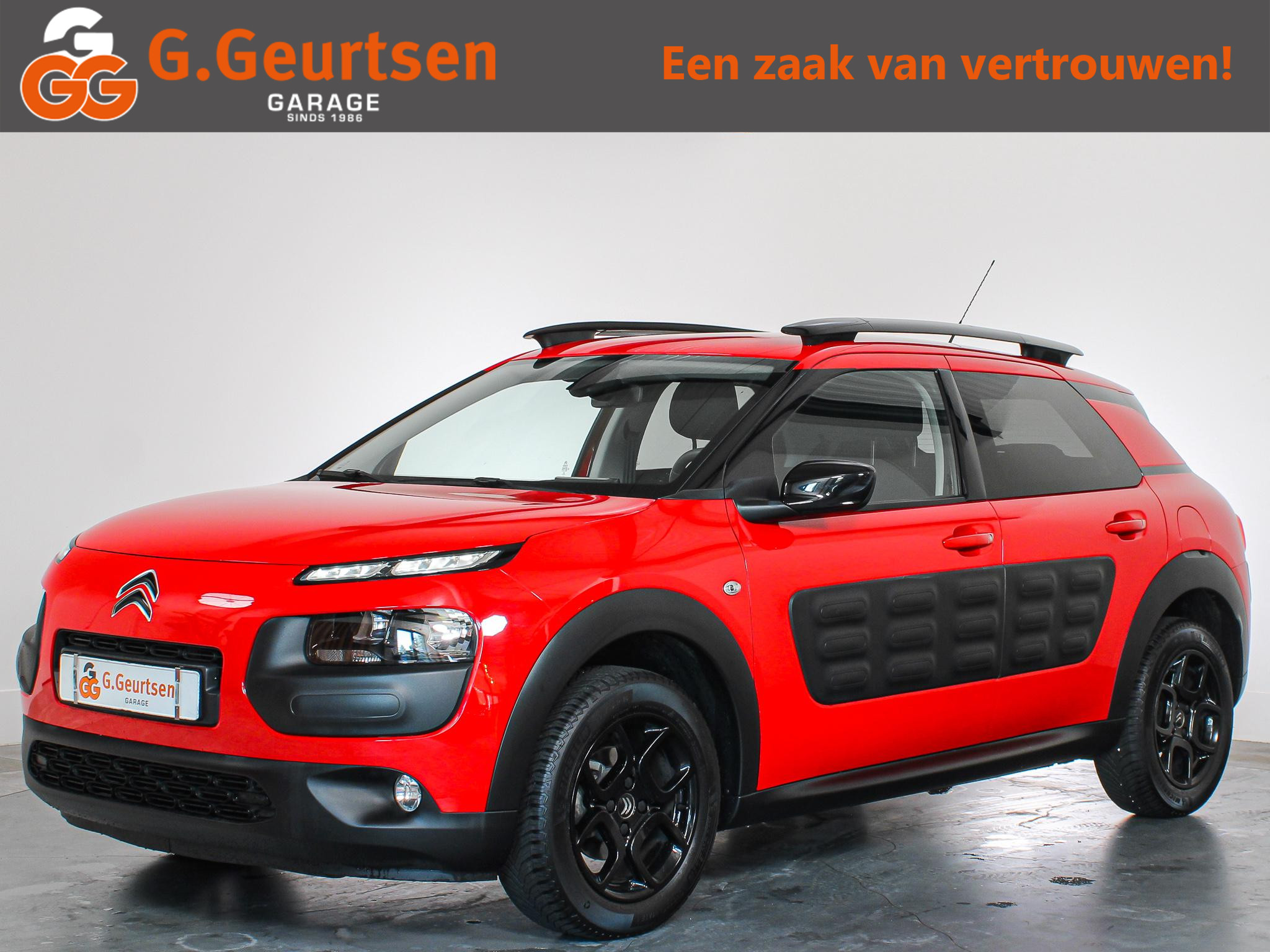 Citroen C4 Cactus 1.2 PureTech Shine 2017 - voorkant