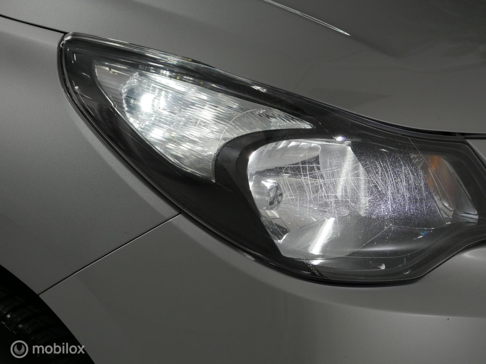 Foto van Opel Karl / Viva