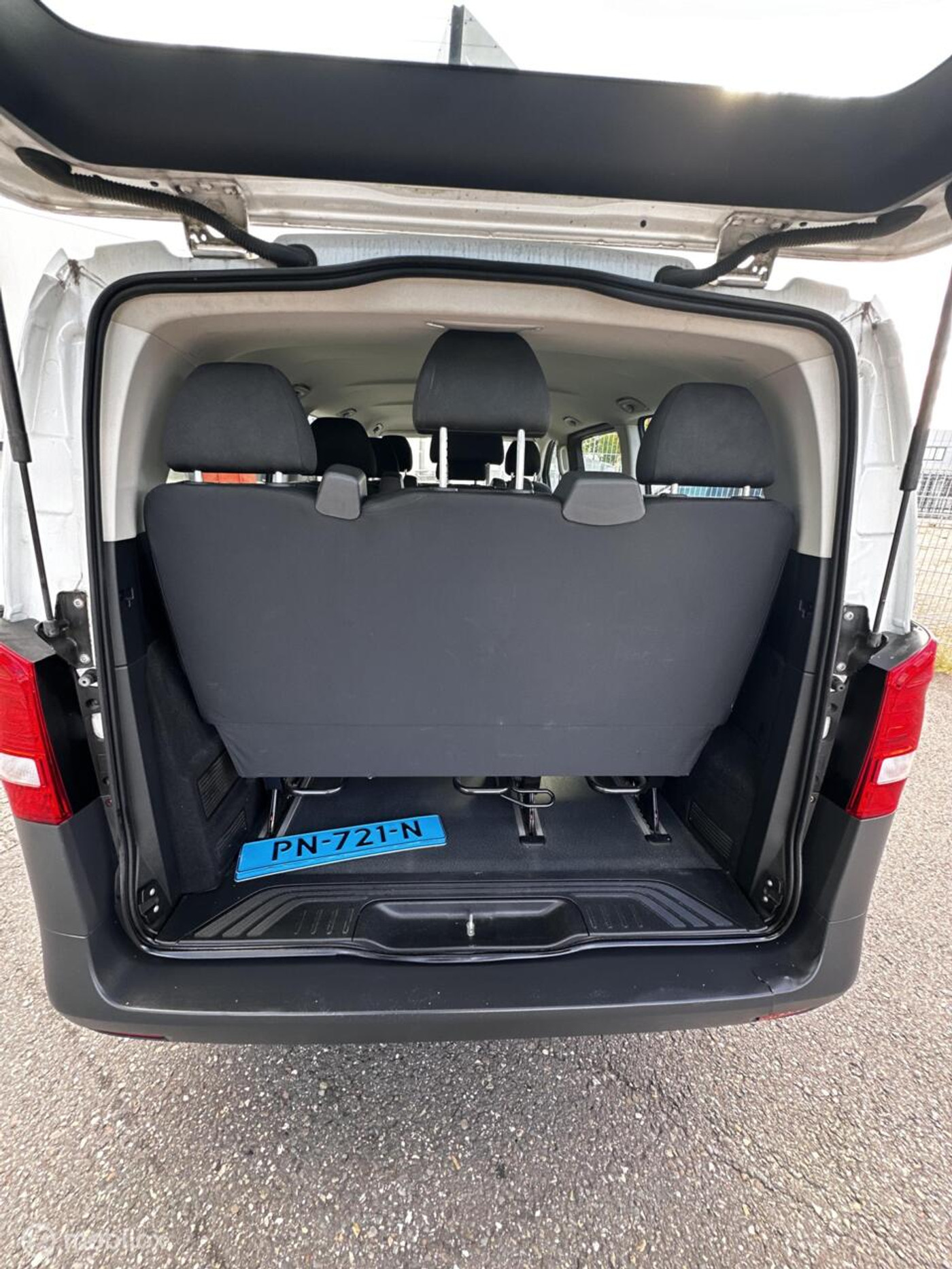 Foto van Mercedes-Benz Vito Tourer