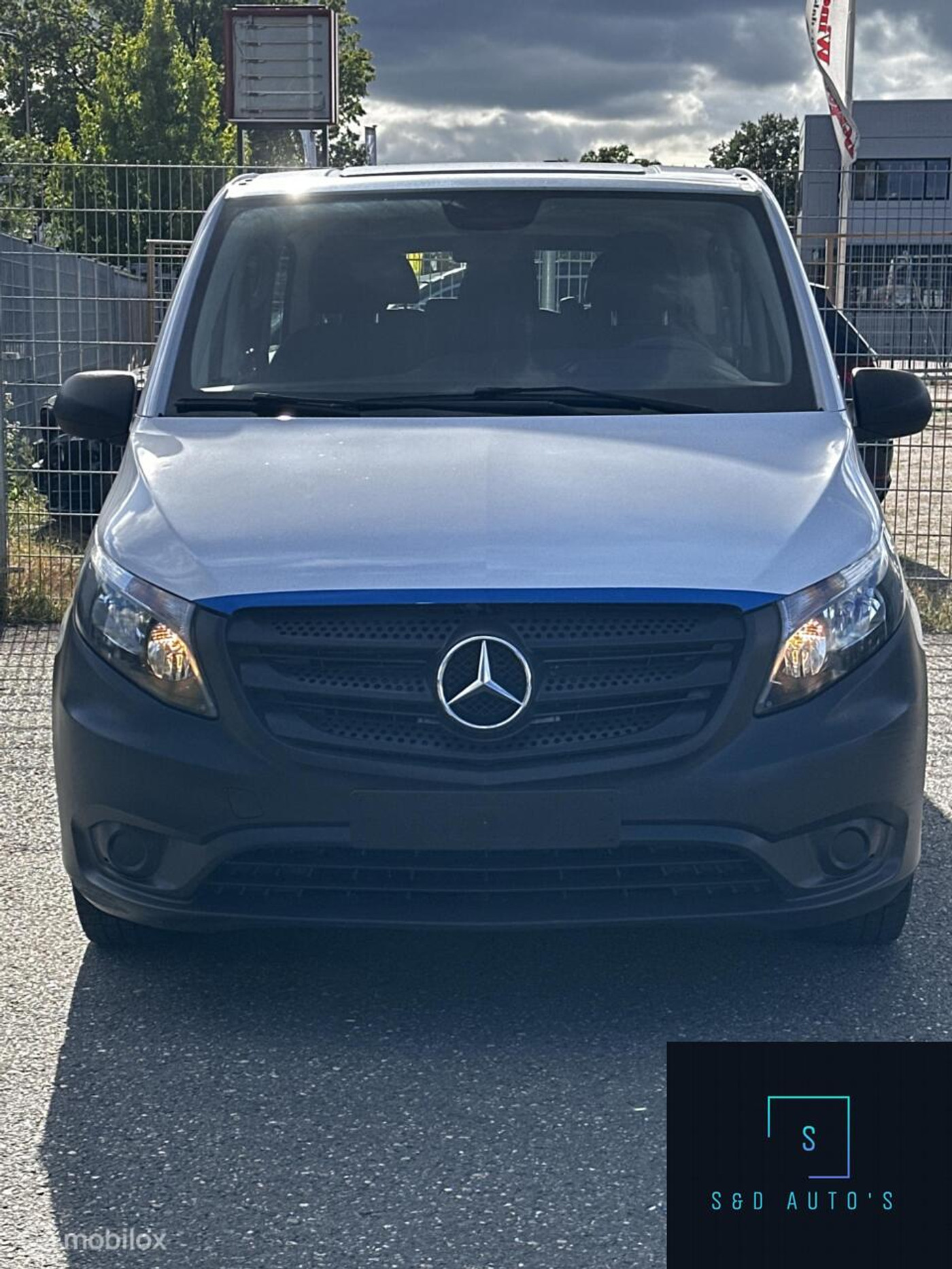Foto van Mercedes-Benz Vito Tourer