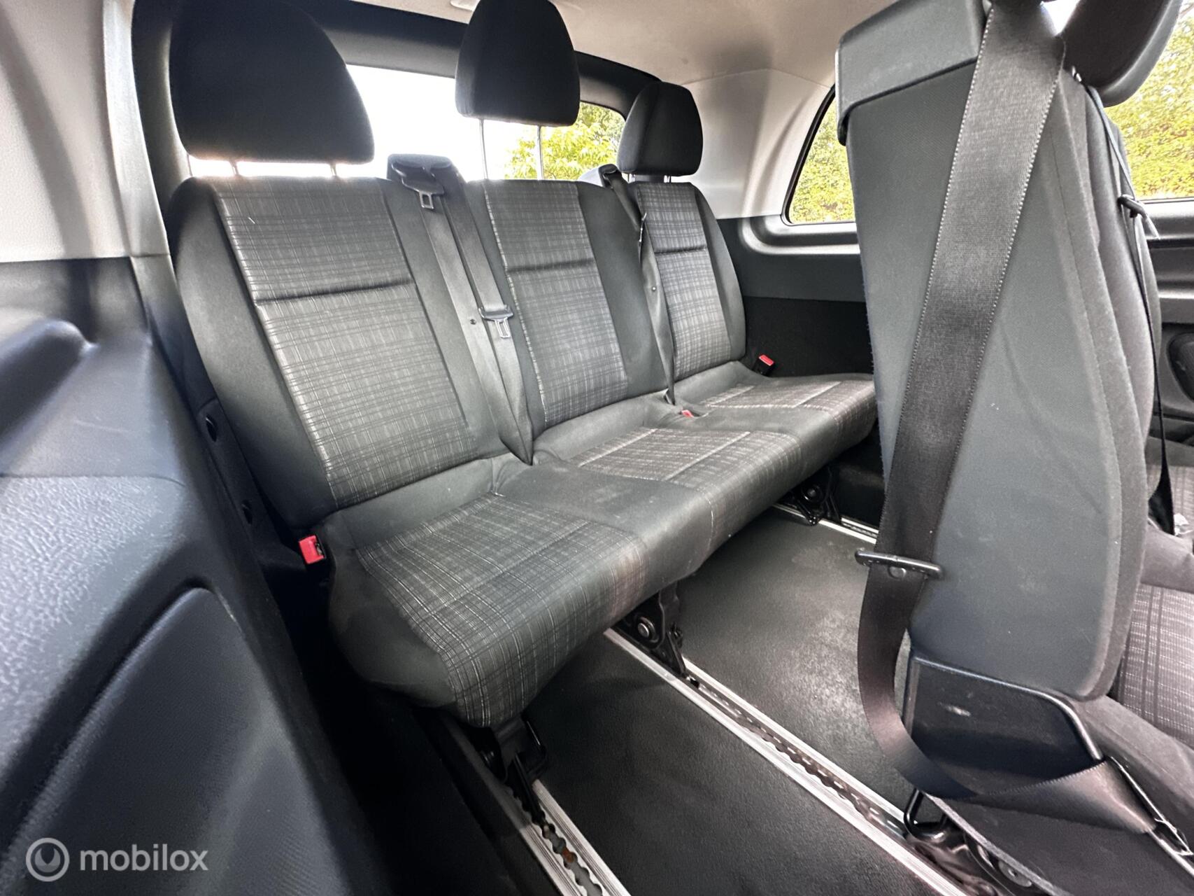 Foto van Mercedes-Benz Vito Tourer