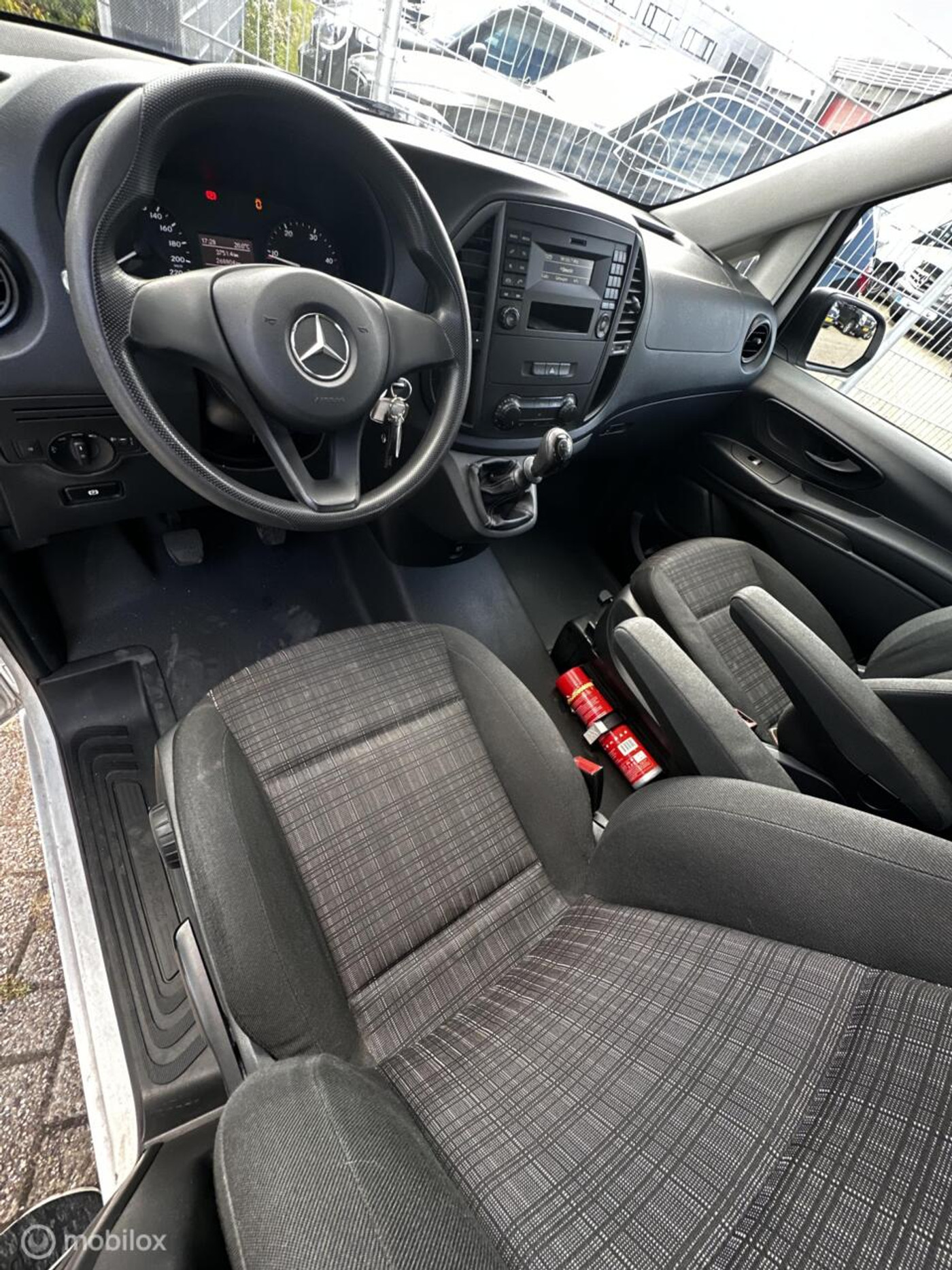 Foto van Mercedes-Benz Vito Tourer