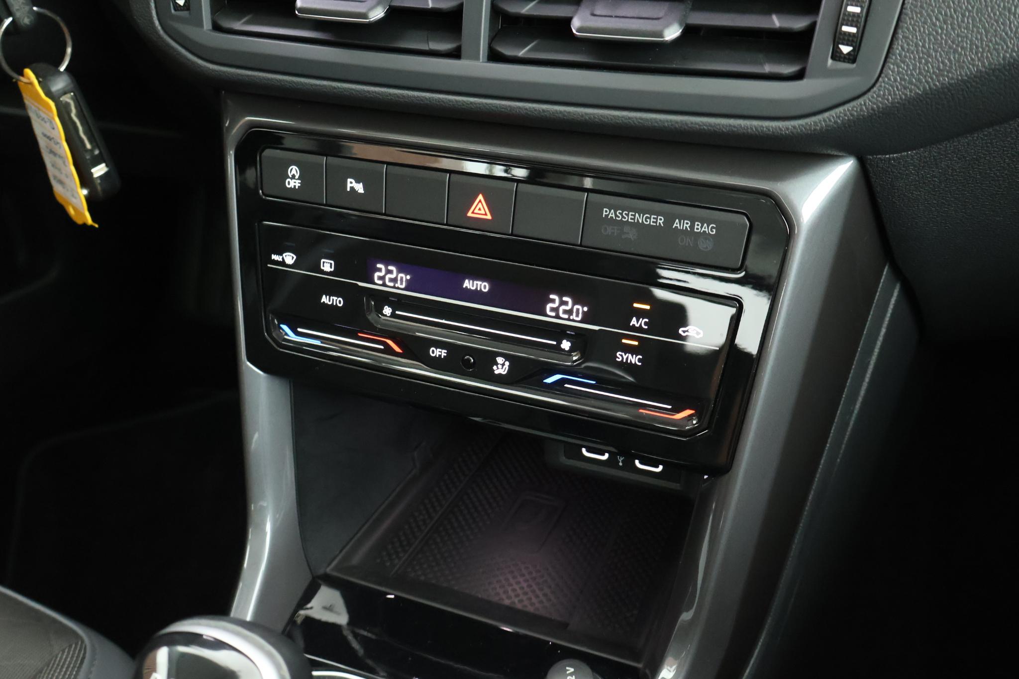 Foto van Volkswagen T-cross
