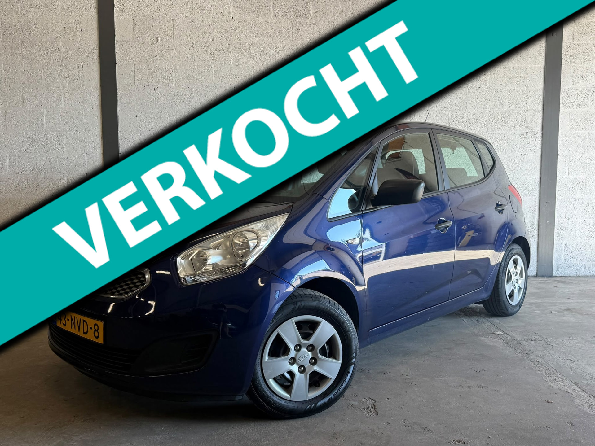 Kia Venga 1.4 CVVT X-tra 2010 - voorkant