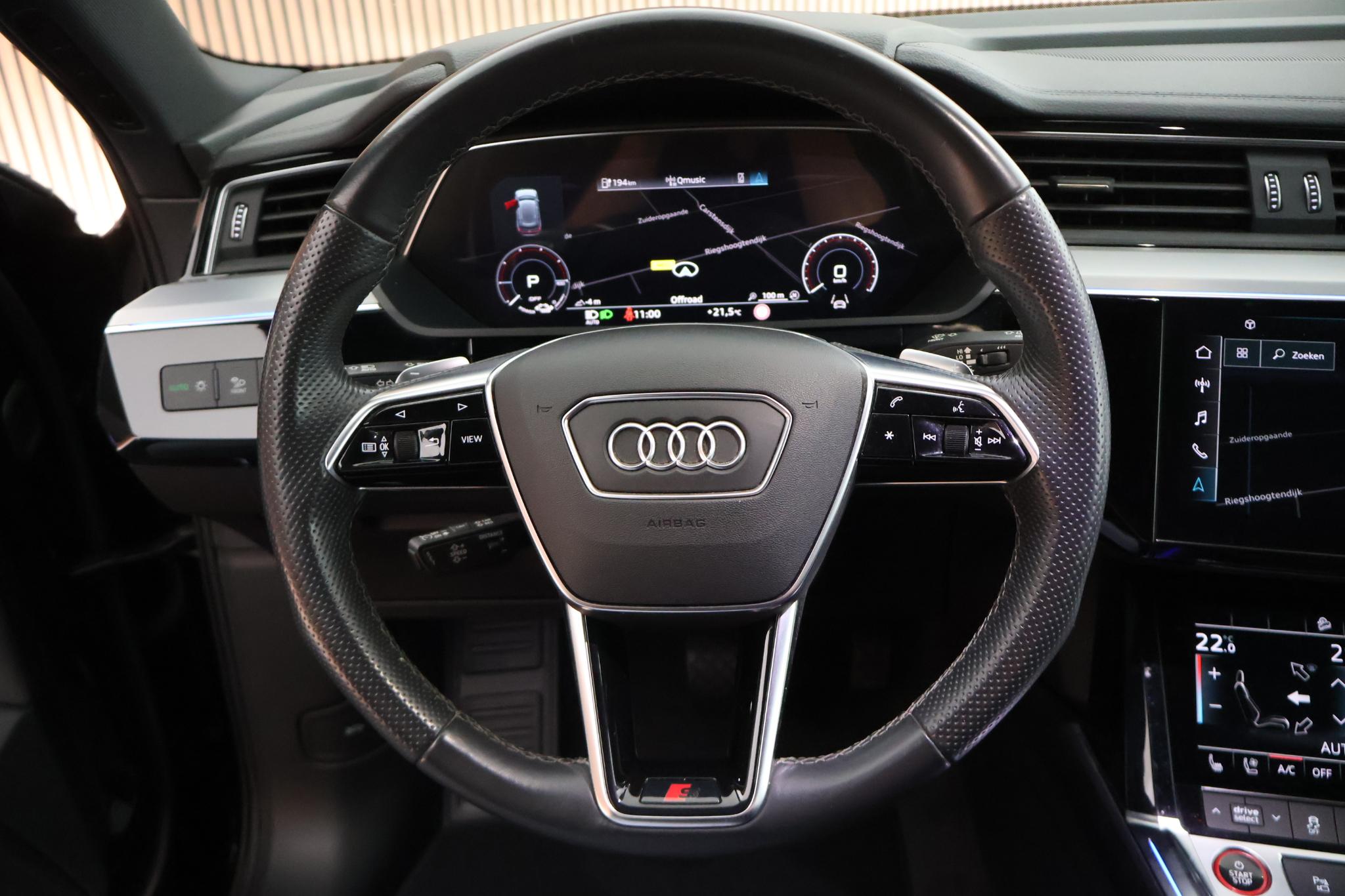 Foto van Audi E-tron S