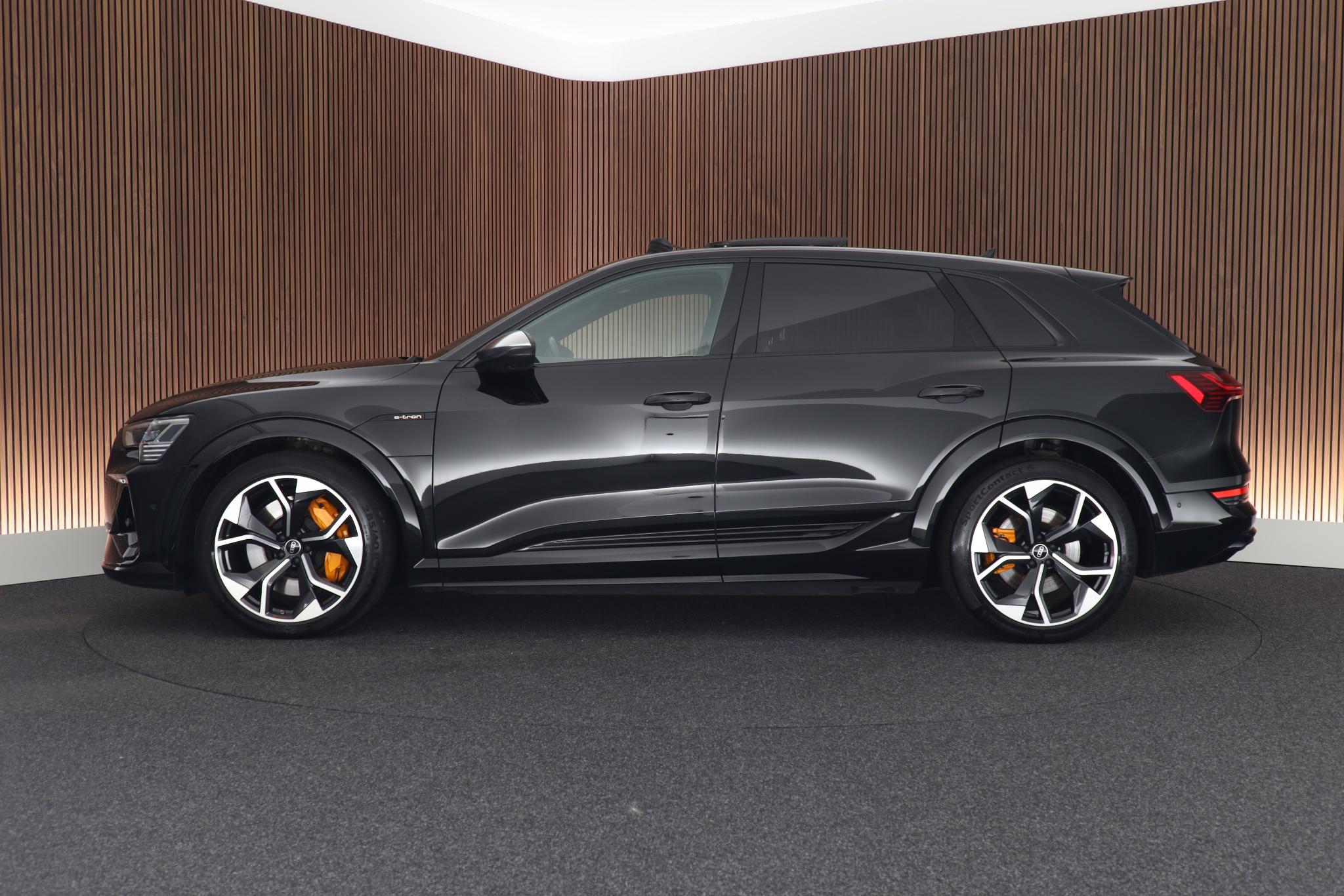 Foto van Audi E-tron S
