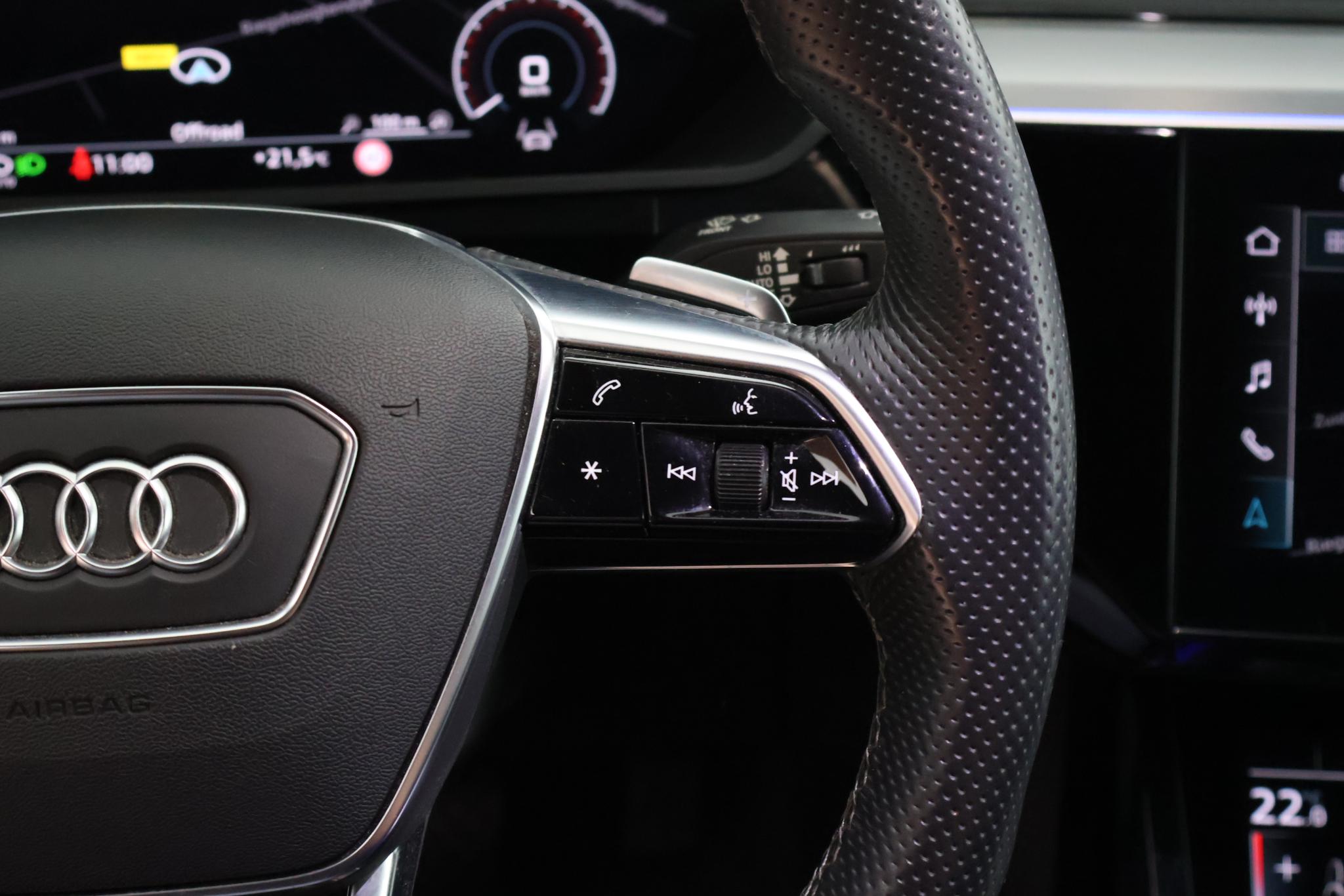Foto van Audi E-tron S