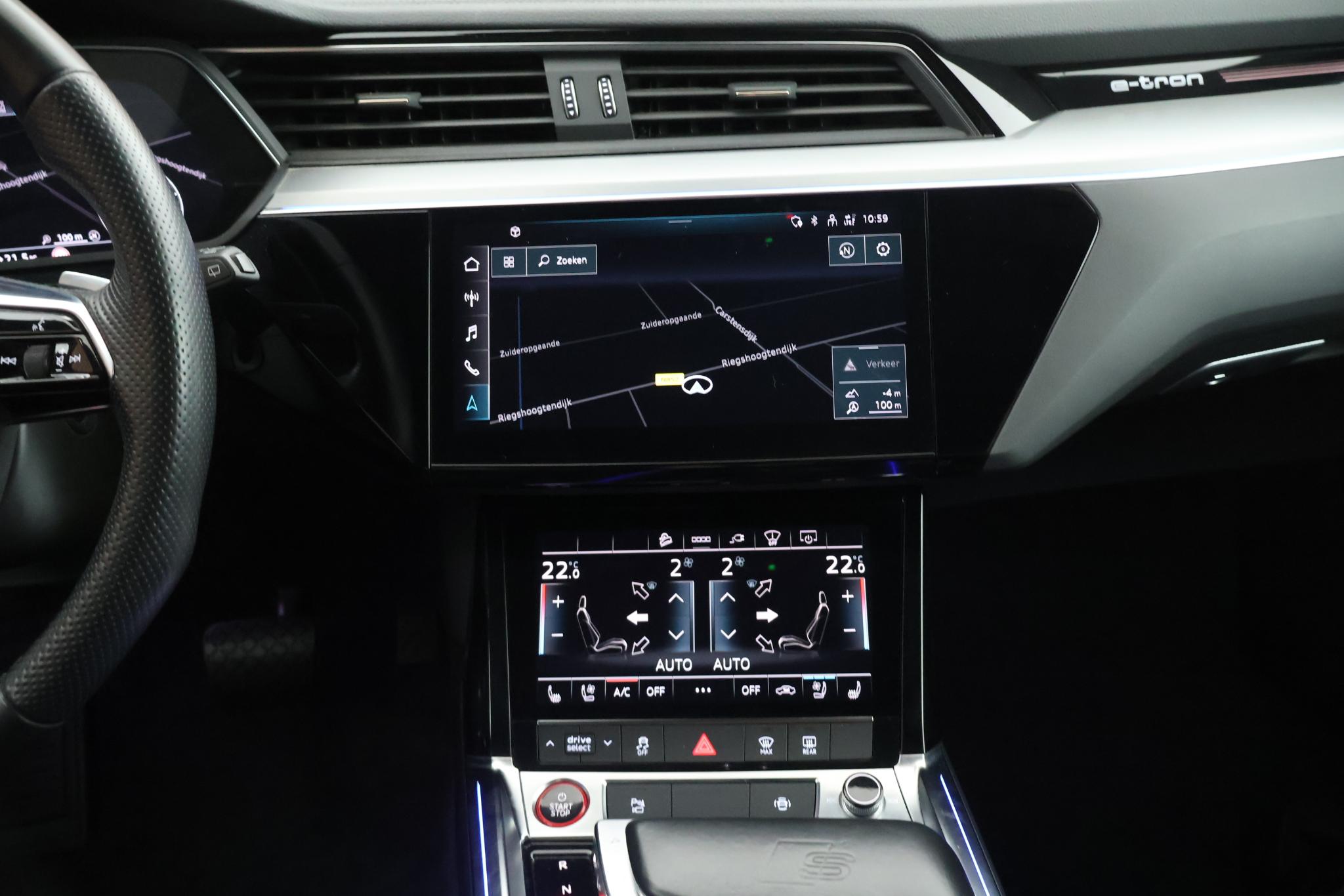 Foto van Audi E-tron S