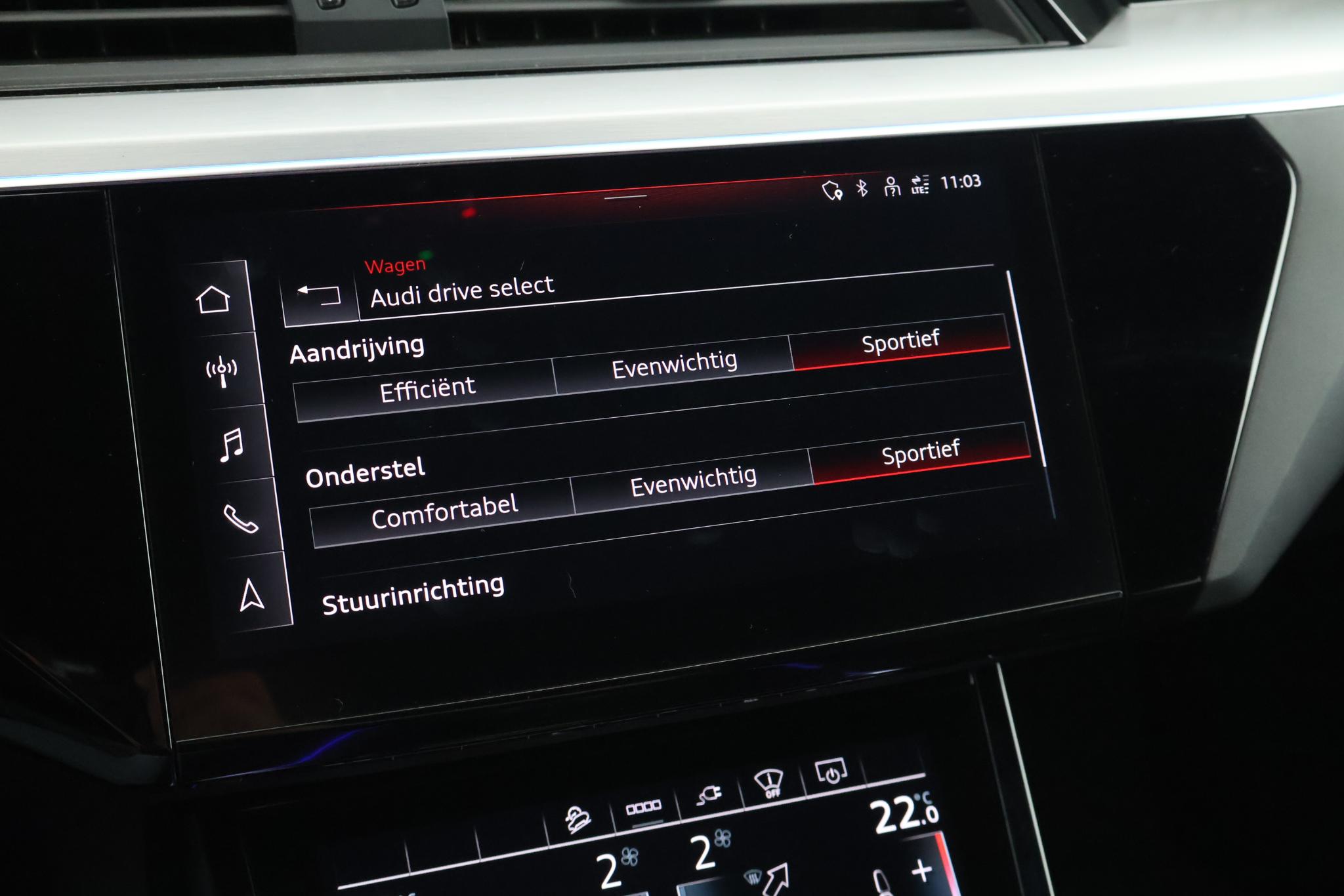 Foto van Audi E-tron S