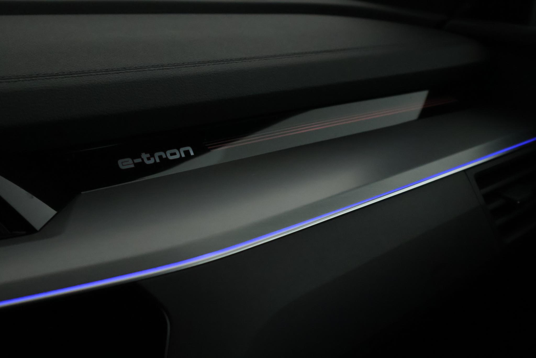 Foto van Audi E-tron S