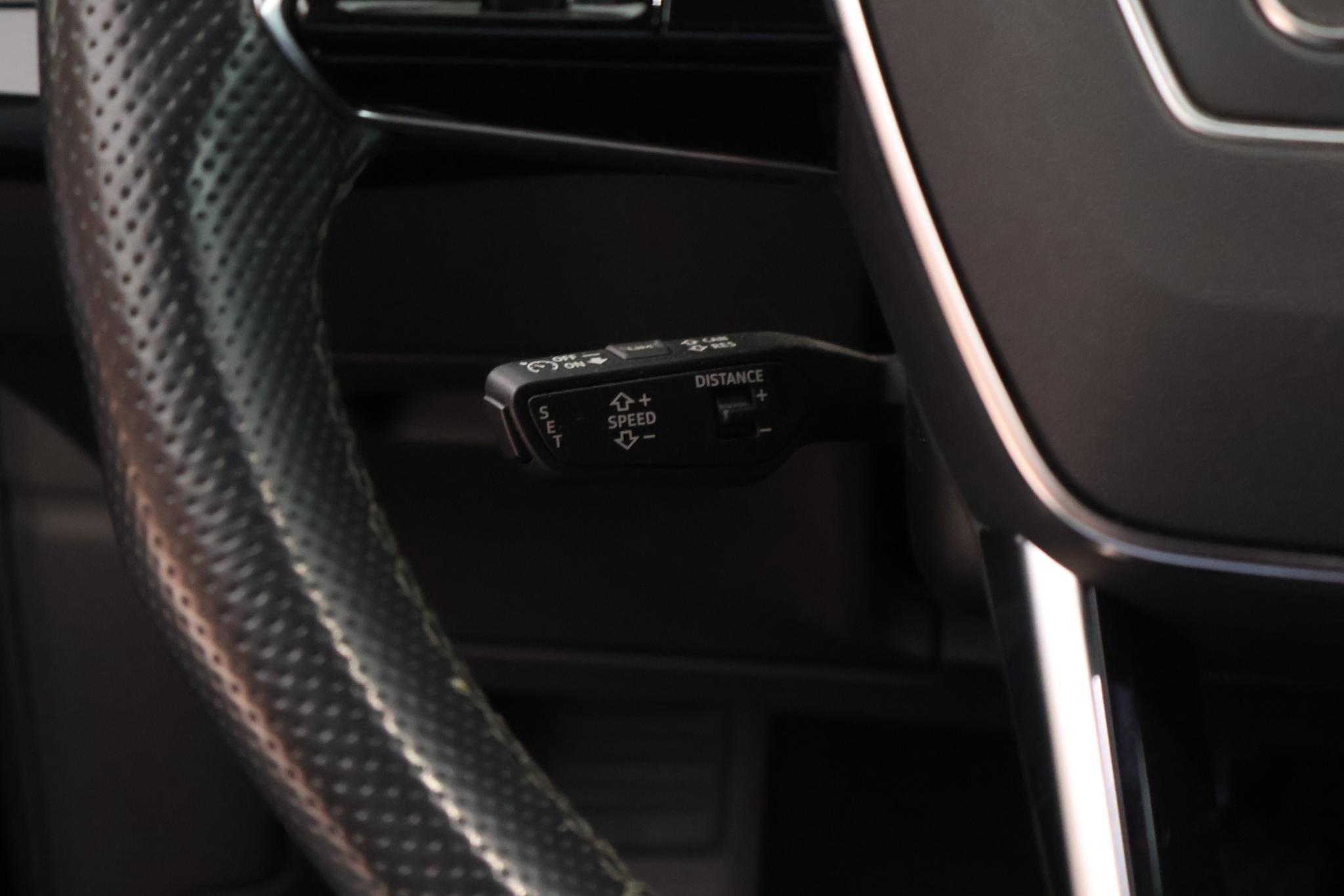 Foto van Audi E-tron S
