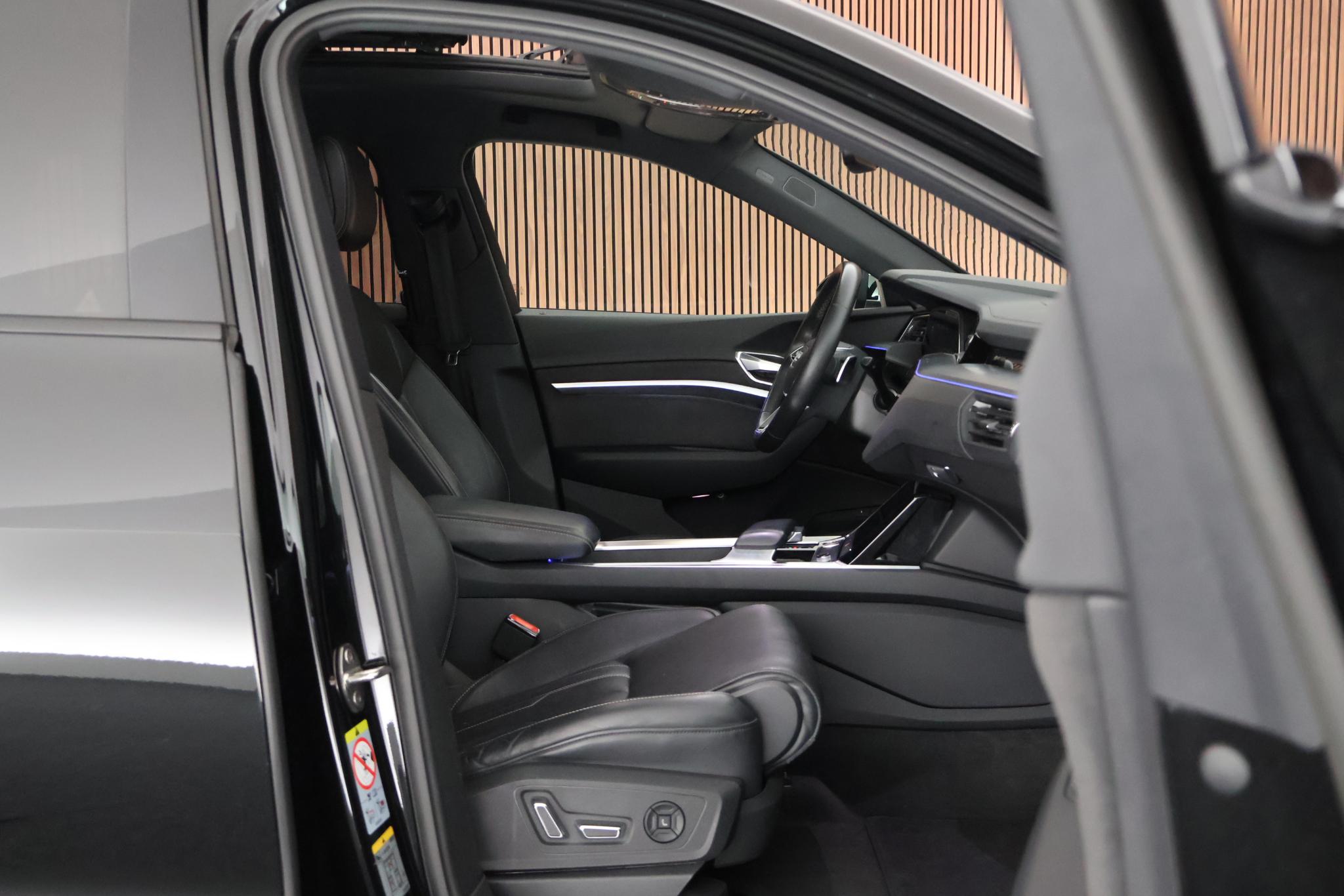Foto van Audi E-tron S