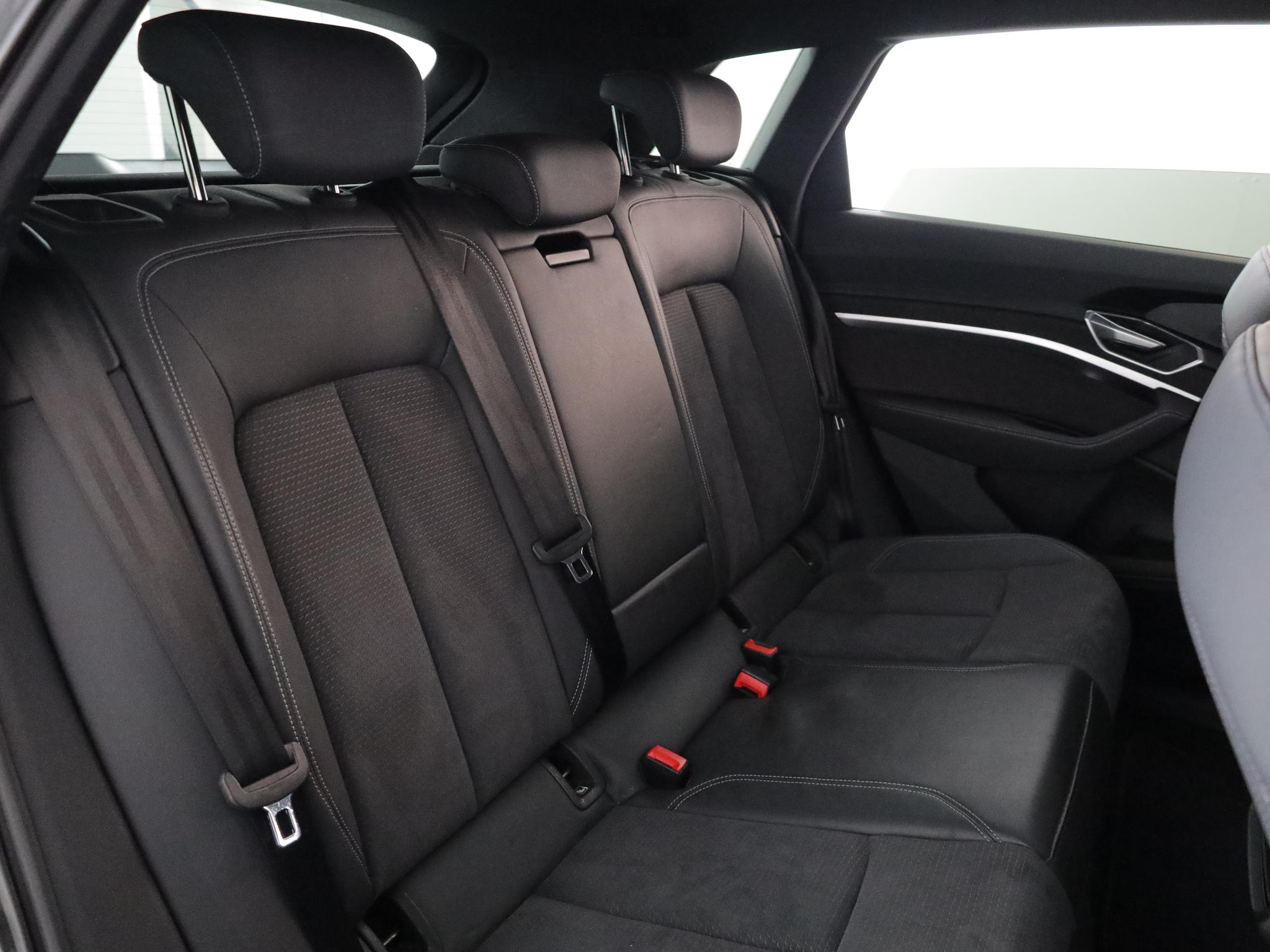 Foto van Audi E-tron 55