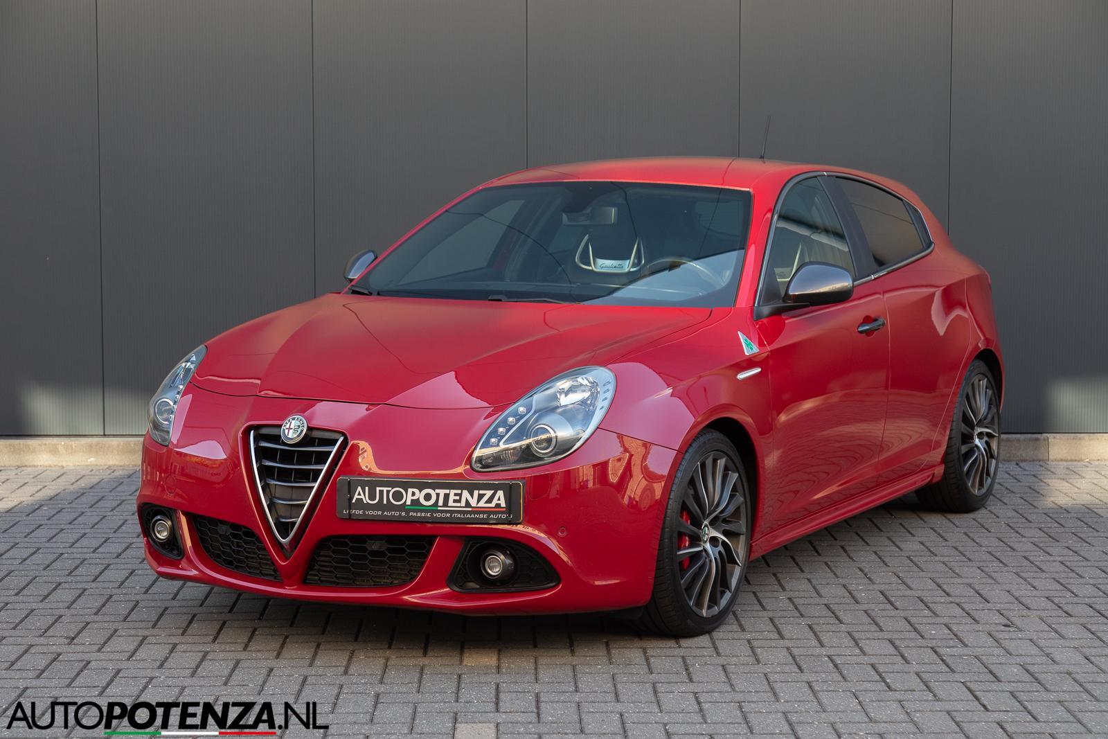 Alfa Romeo Alfa Giulietta 1.7 TBi Quadrifoglio Verde Xenon Bose 2014 - voorkant