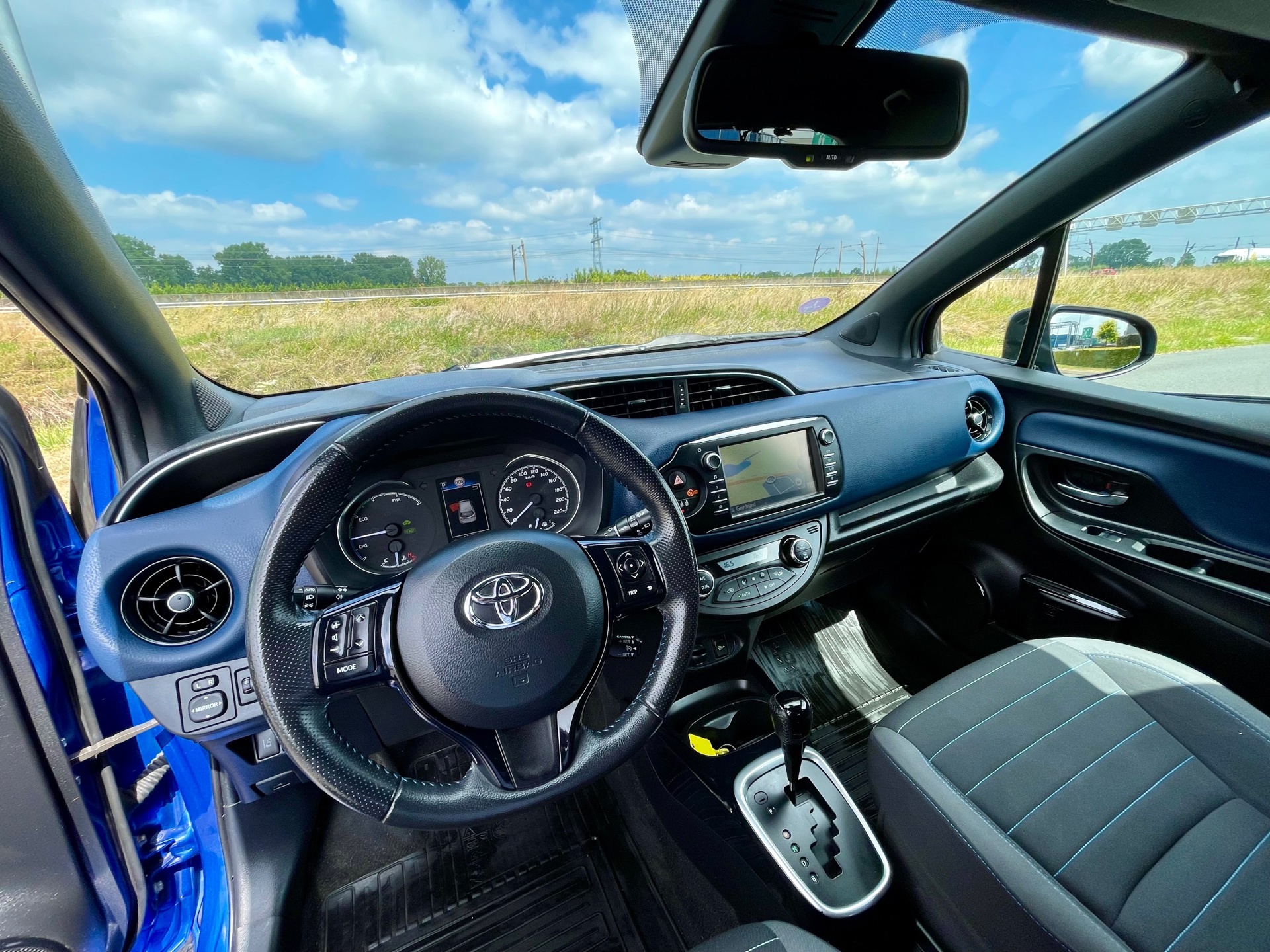 Foto van Toyota Toyota Yaris Hybrid