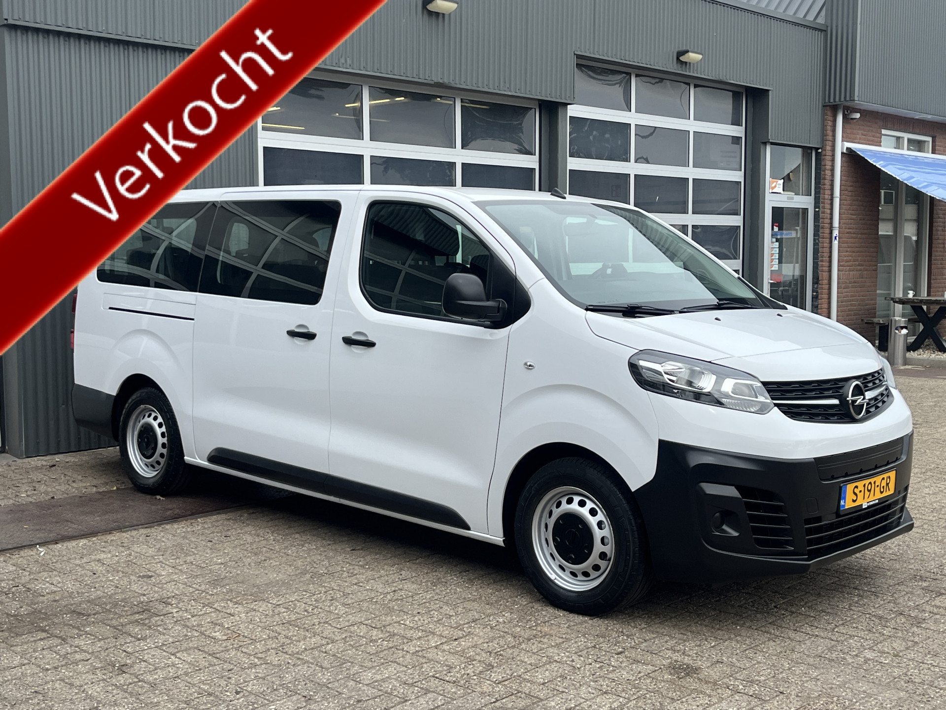 Opel Vivaro-e Combi L3H1 2023 - voorkant