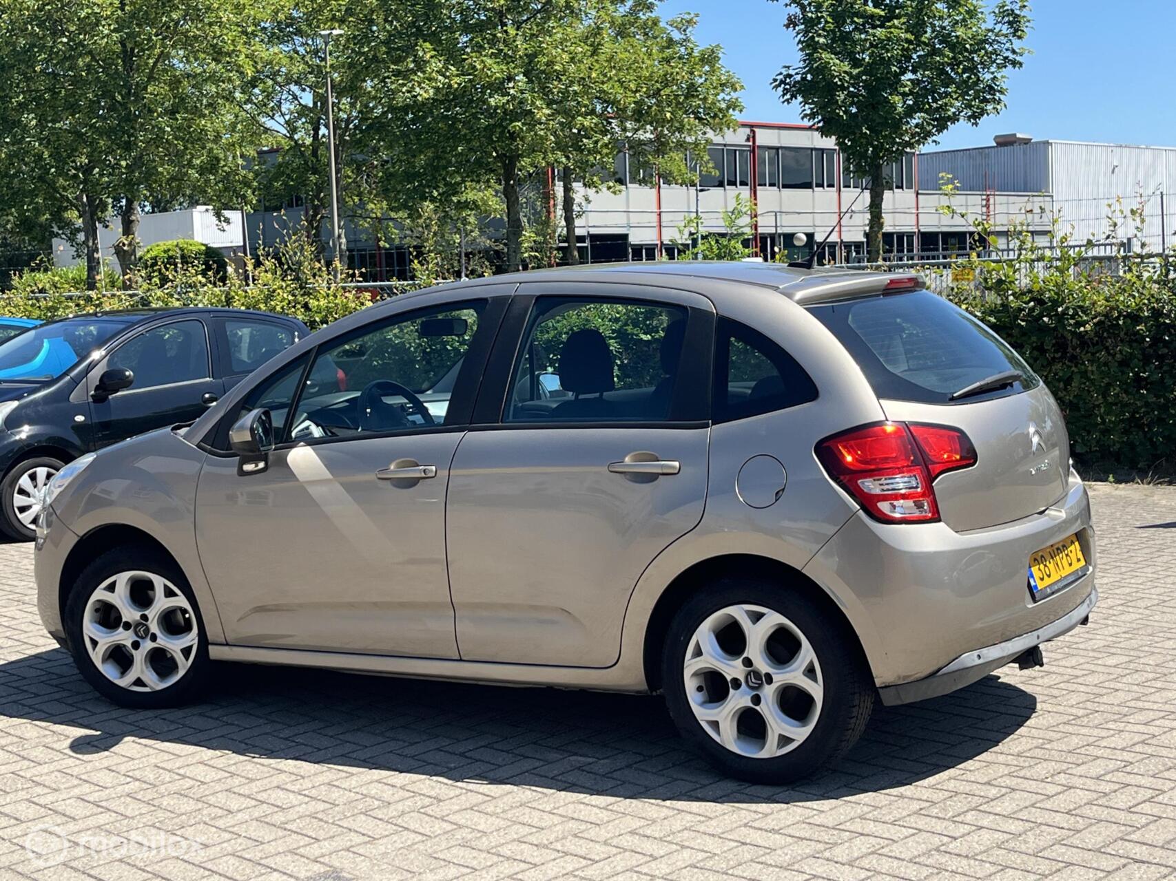 Citroen C3 1.4 Ligne Business 144.577 KM, 5 deurs, NAP, APK 19-10-2026 2010 - voorkant