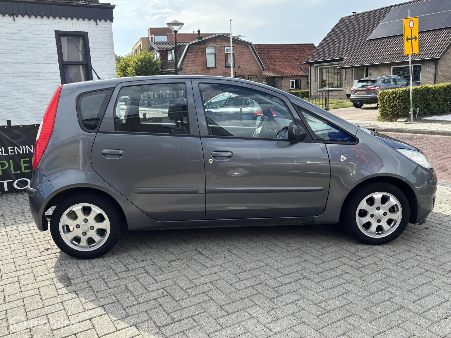 Foto van Mitsubishi Mitsubishi Colt