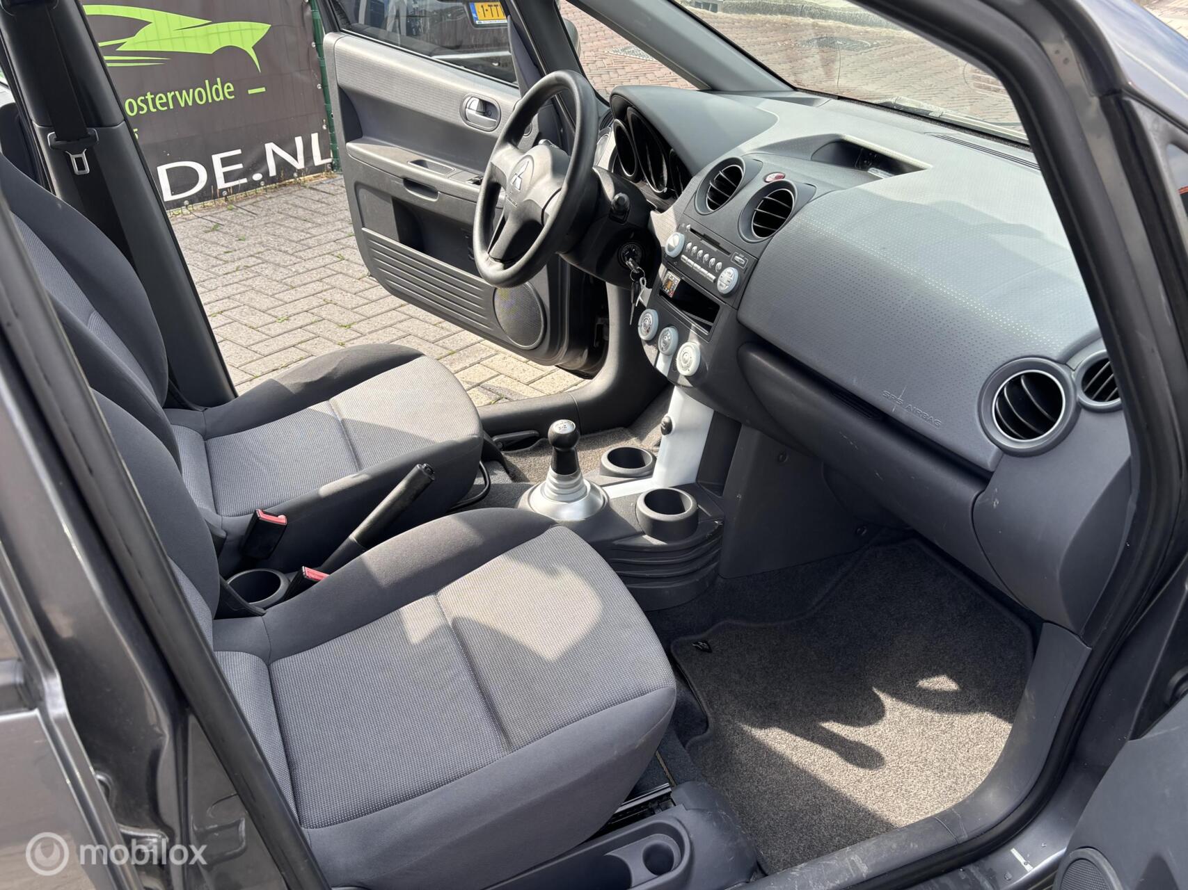 Foto van Mitsubishi Mitsubishi Colt
