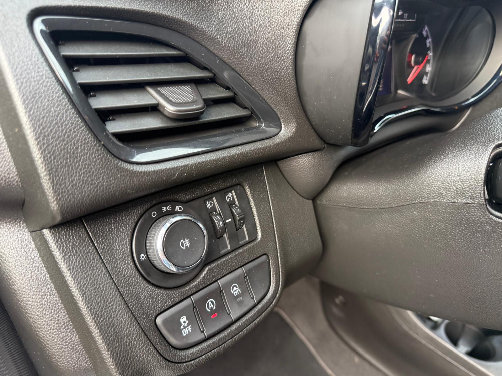 Foto van Opel Karl / Viva