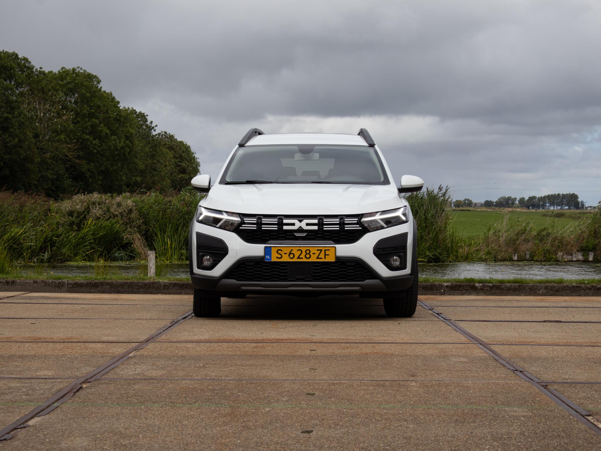 Foto van Dacia Jogger