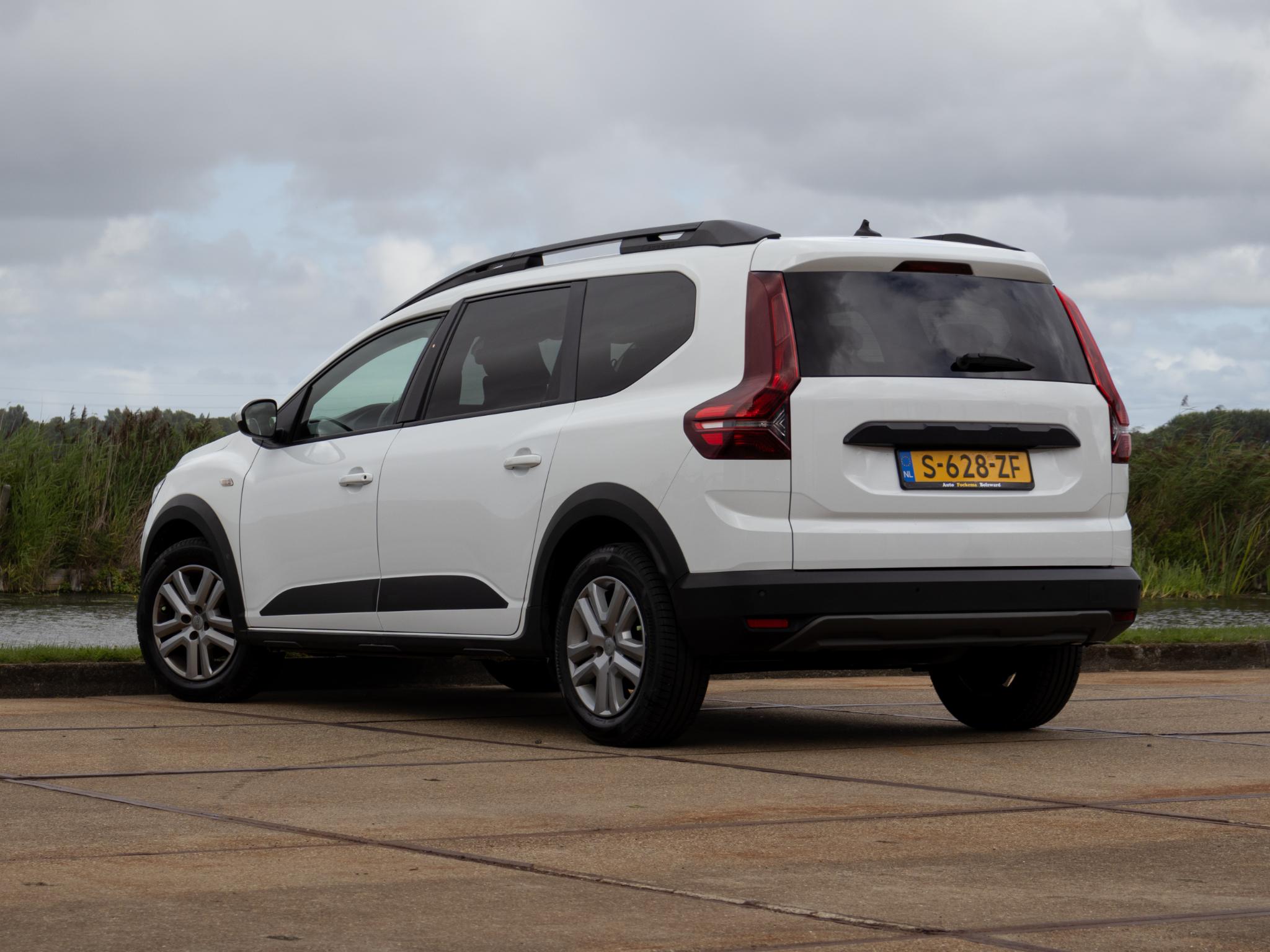 Foto van Dacia Jogger