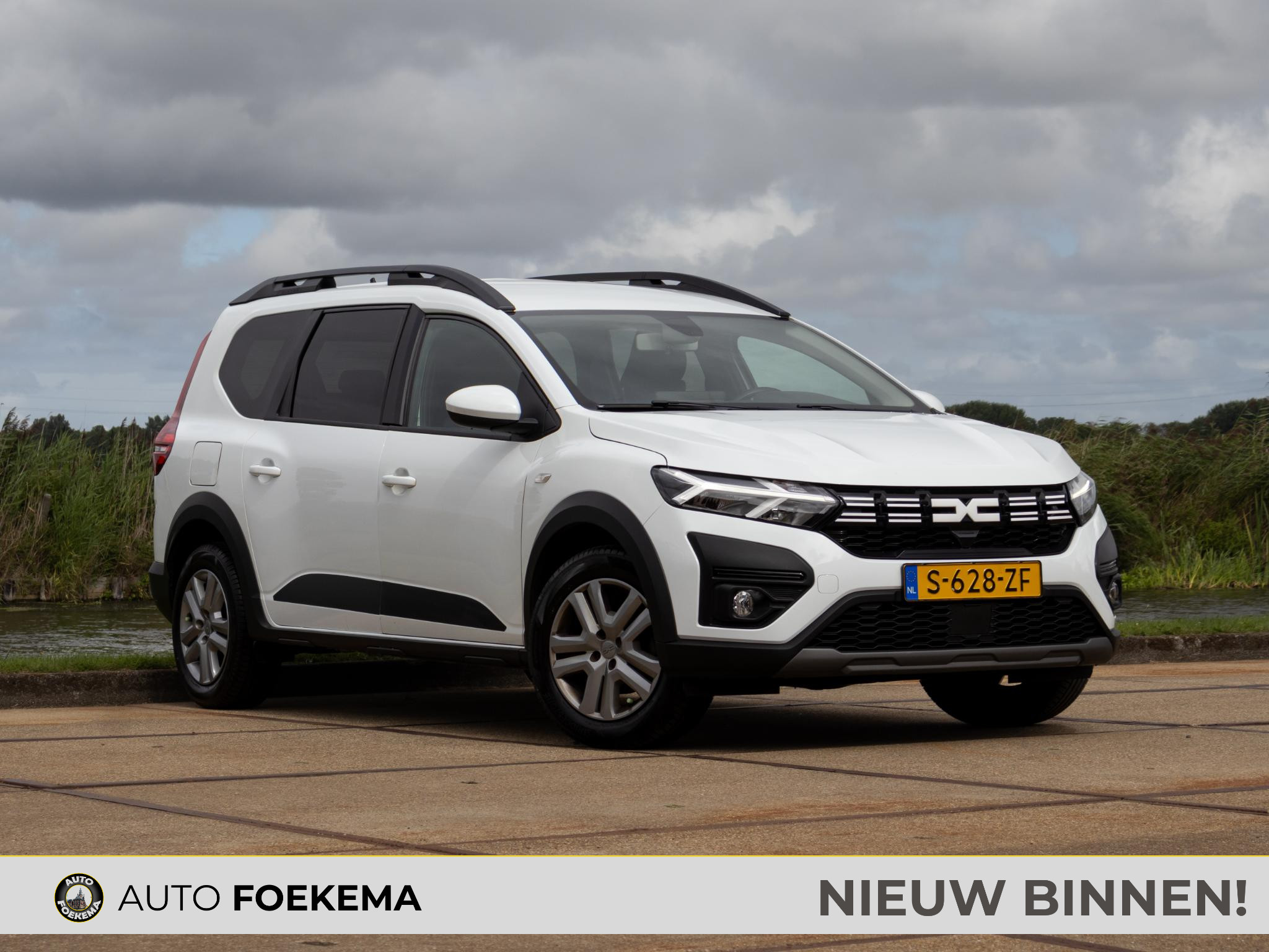 Dacia Jogger 1.0 TCe 100 ECO-G Expression 7p. 2023 - voorkant