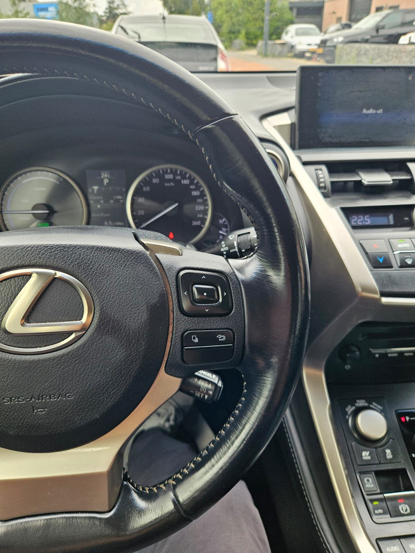 Foto van Lexus Lexus Nx300h