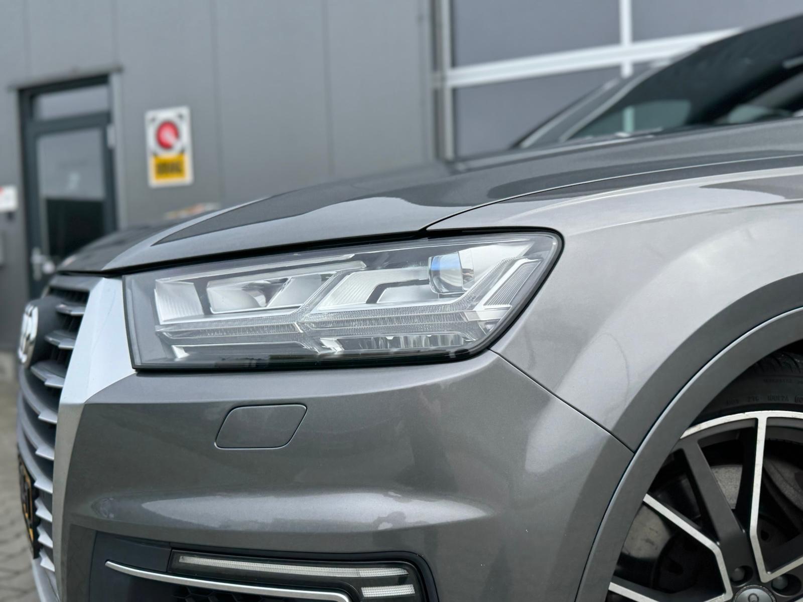 Foto van Audi Q7 E-tron